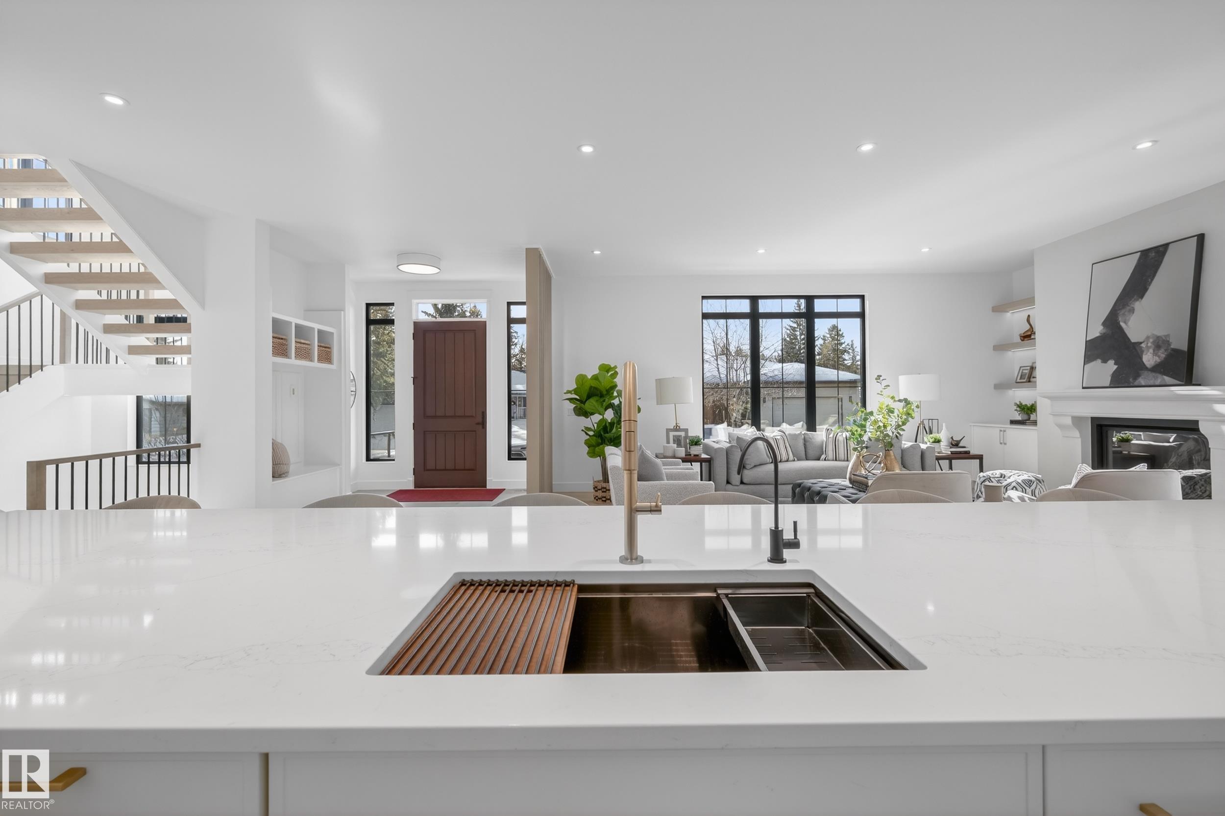 Photo 20 at 14320 Mackenzie Drive NW, Crestwood, Edmonton