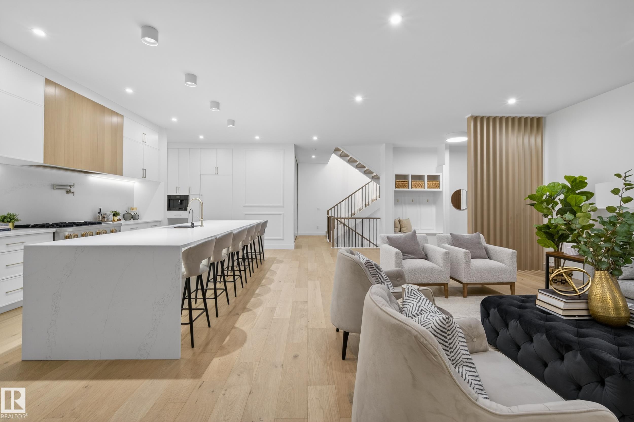 Photo 10 at 14320 Mackenzie Drive NW, Crestwood, Edmonton