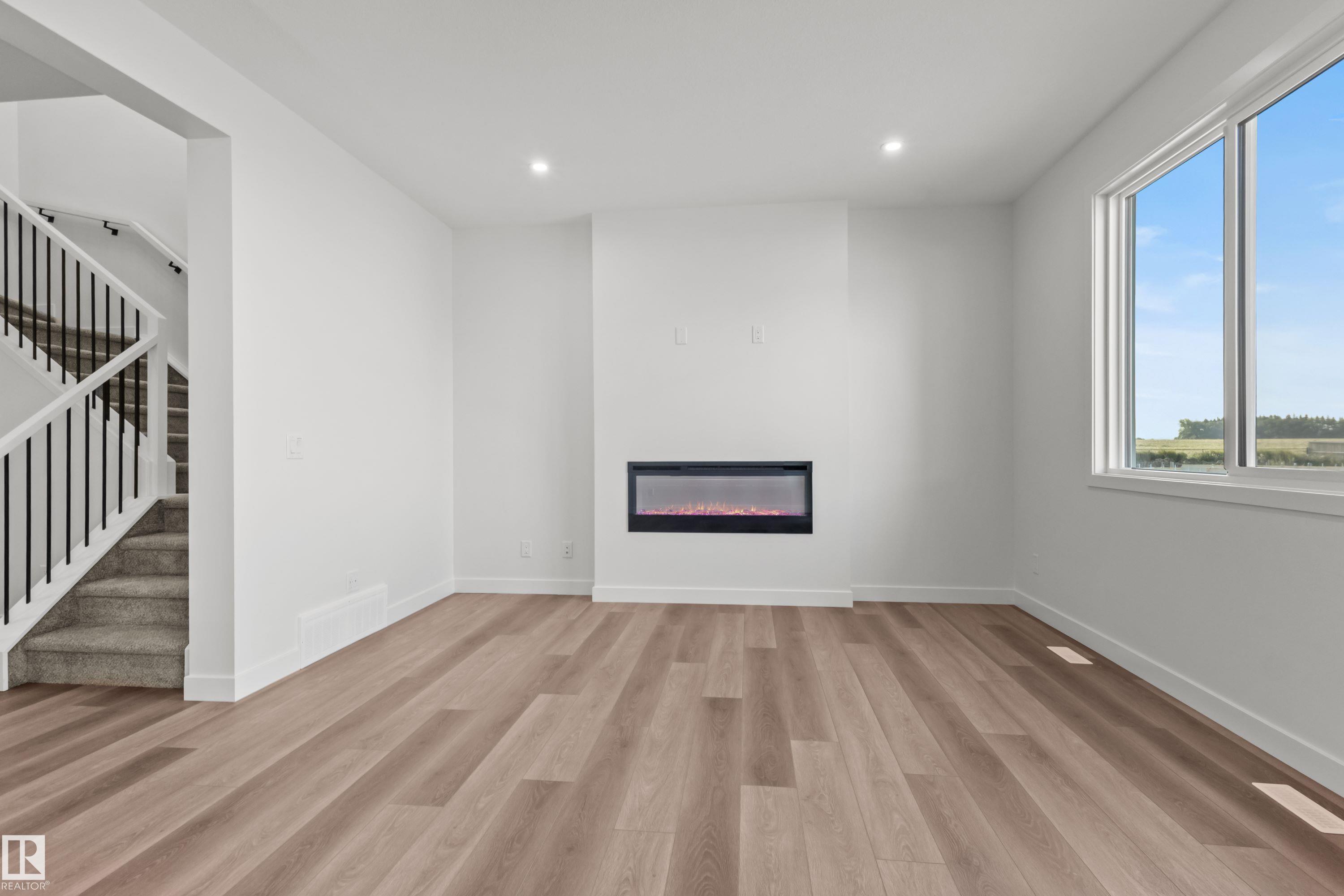 2124 Muckleplum Crescent SW, The Orchards At Ellerslie, Edmonton