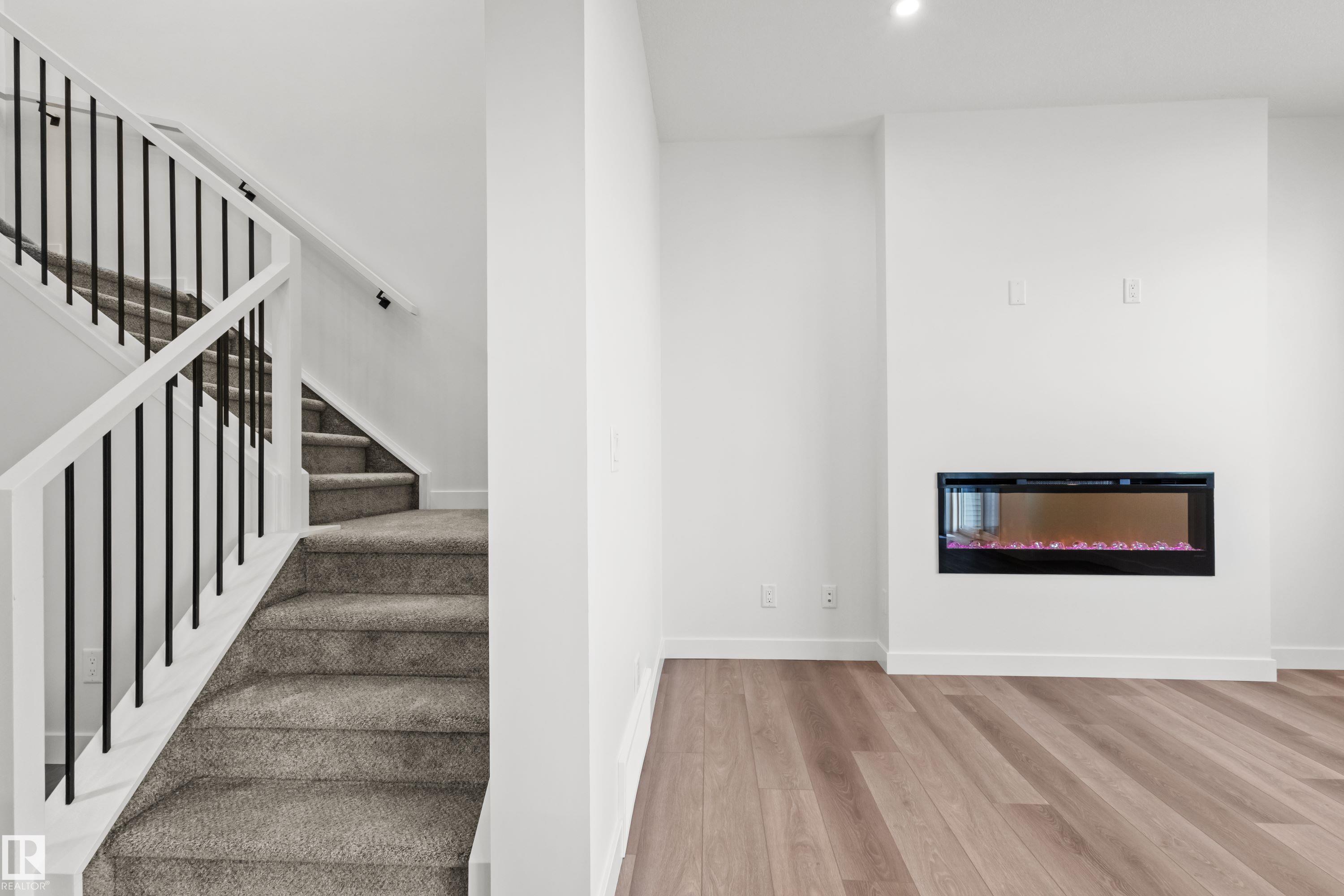 2124 Muckleplum Crescent SW, The Orchards At Ellerslie, Edmonton