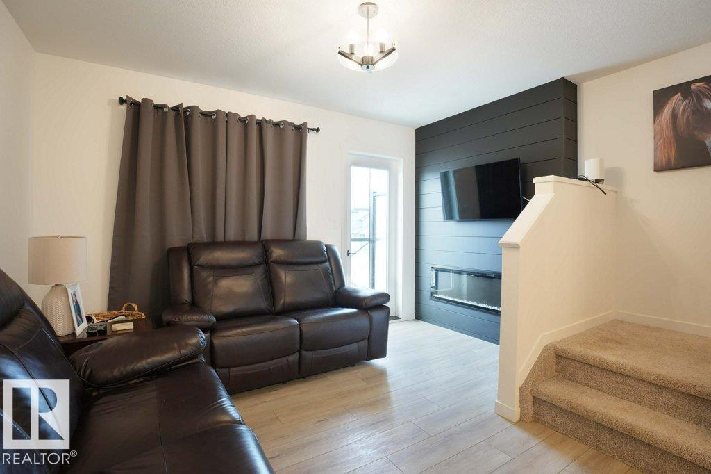 Photo 13 at 26 Eastwood Drive, Easton, Spruce Grove