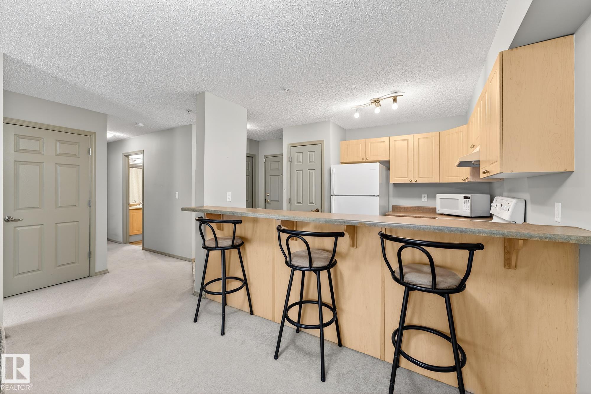 Photo 11 at 108 - 10403 98 Avenue NW, Downtown, Edmonton