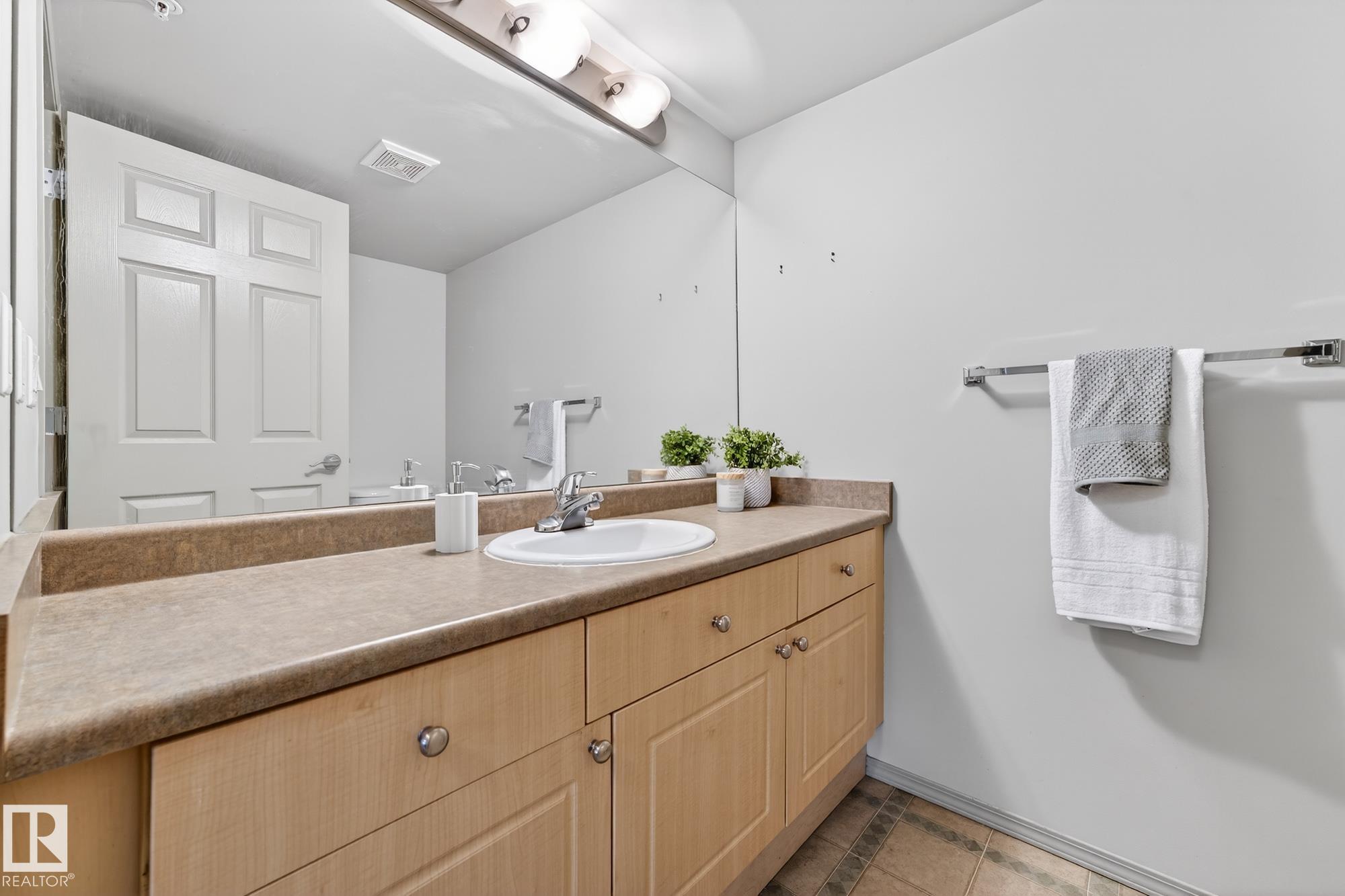 Photo 21 at 108 - 10403 98 Avenue NW, Downtown, Edmonton