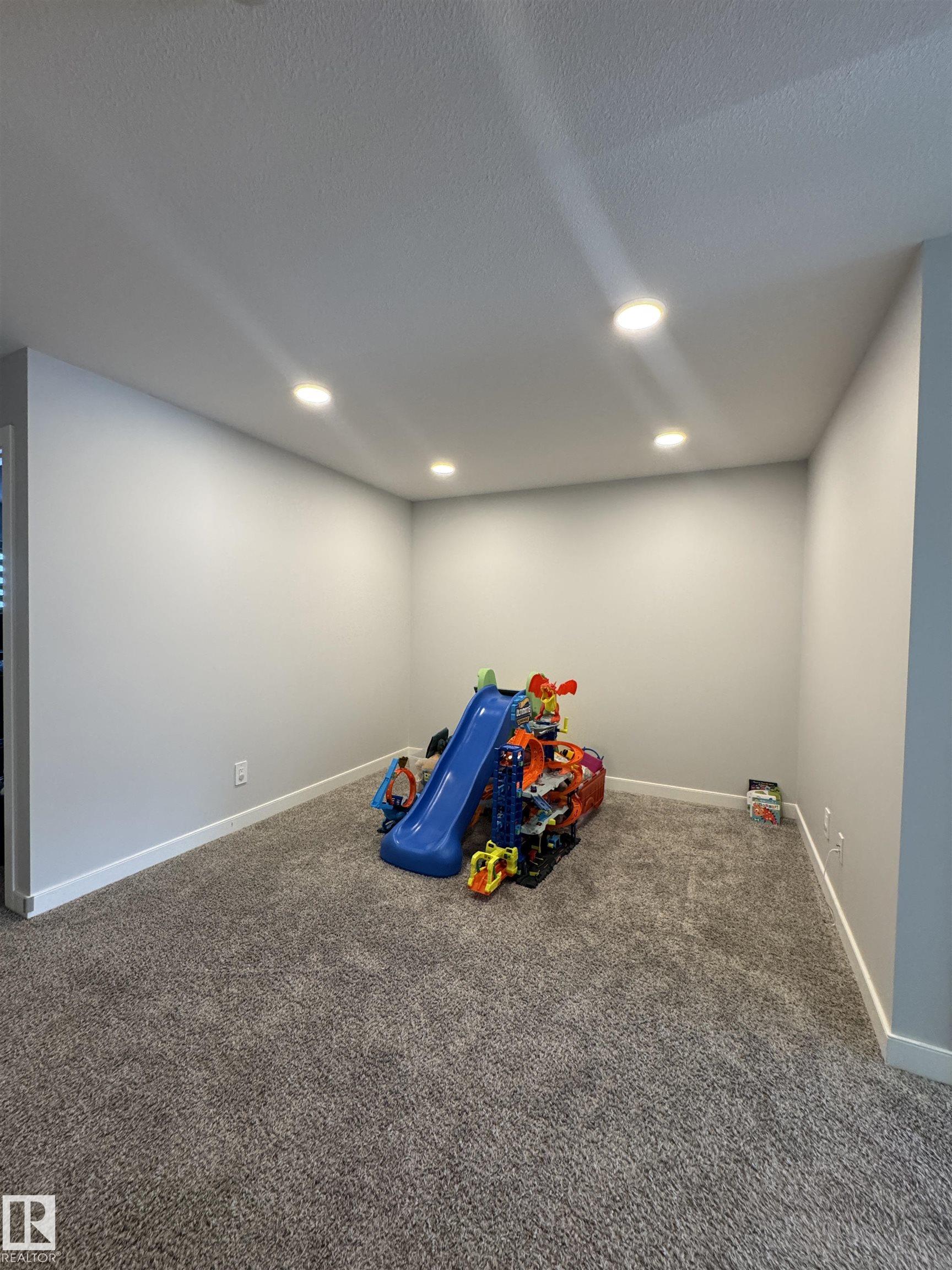 858 Northern Harrier Lane NW, Hawks Ridge, Edmonton