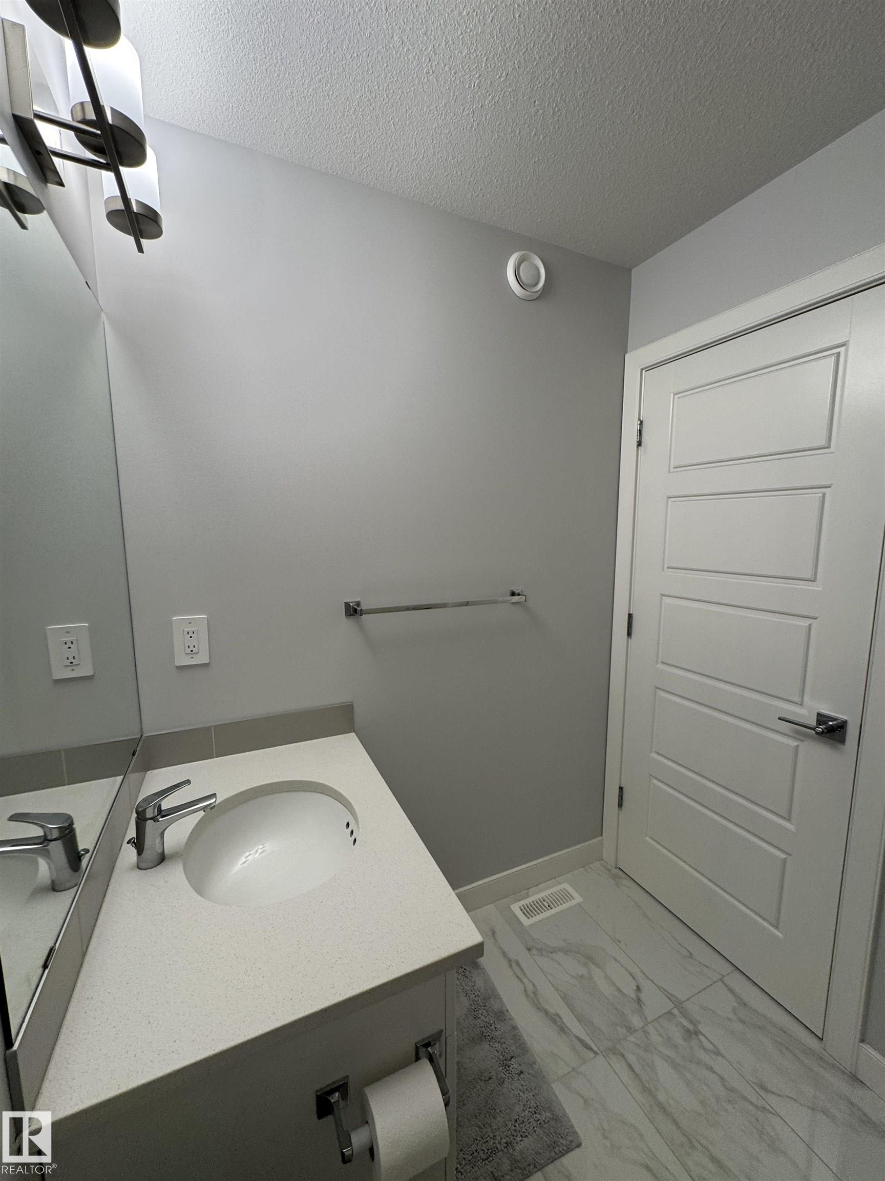 Photo 12 at 858 Northern Harrier Lane NW, Hawks Ridge, Edmonton