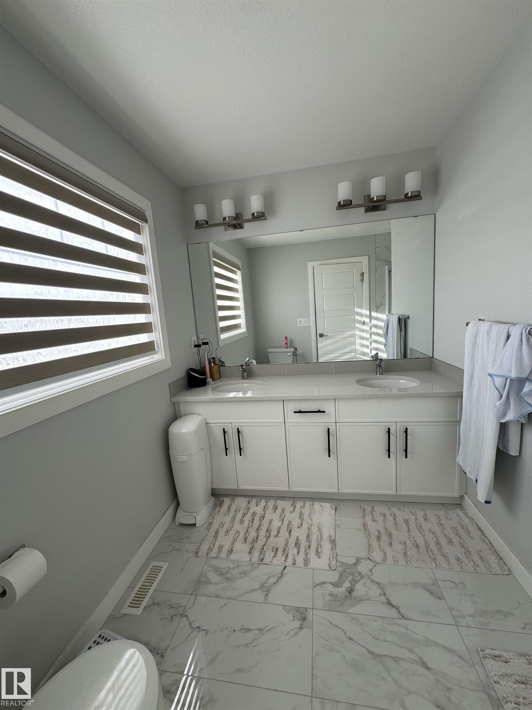 Photo 13 at 858 Northern Harrier Lane NW, Hawks Ridge, Edmonton