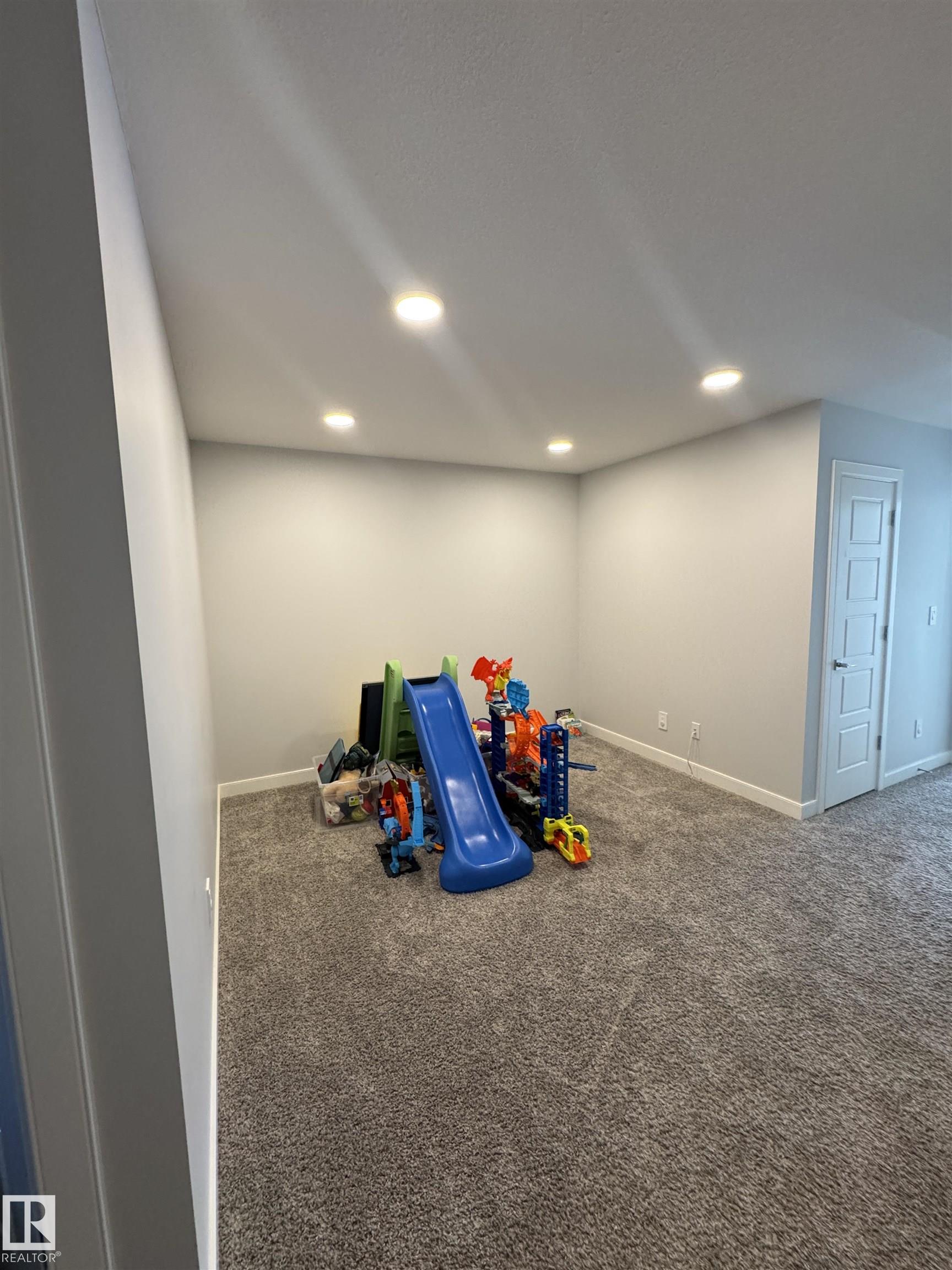 858 Northern Harrier Lane NW, Hawks Ridge, Edmonton