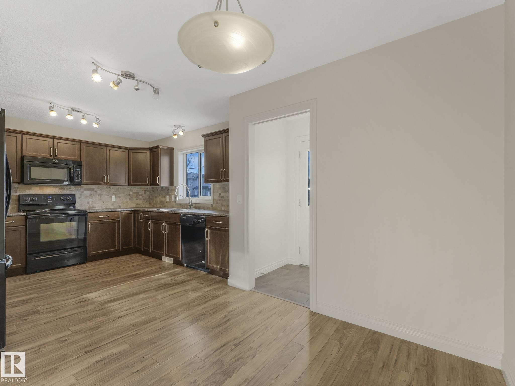 Photo 20 at 3003 16 Avenue NW, Laurel, Edmonton