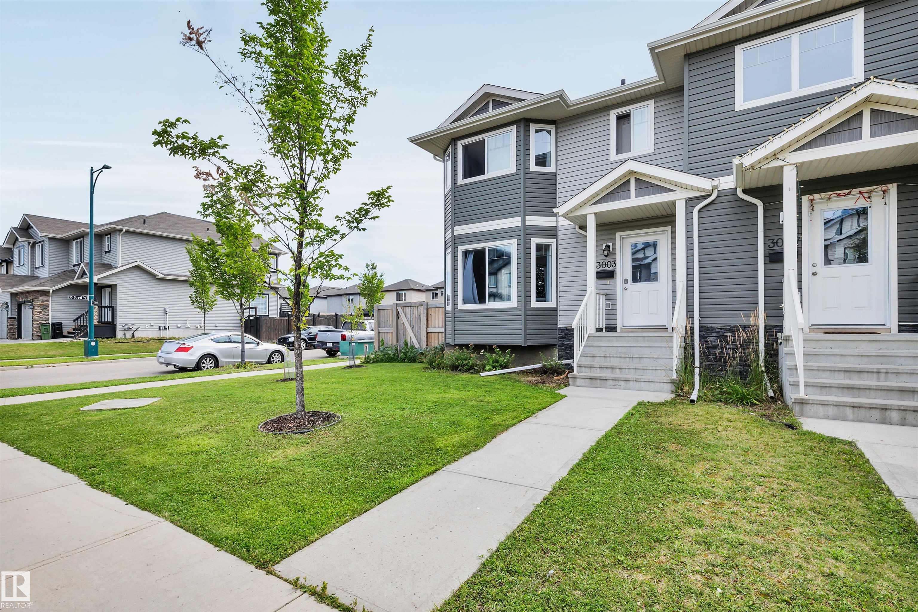 Photo 6 at 3003 16 Avenue NW, Laurel, Edmonton