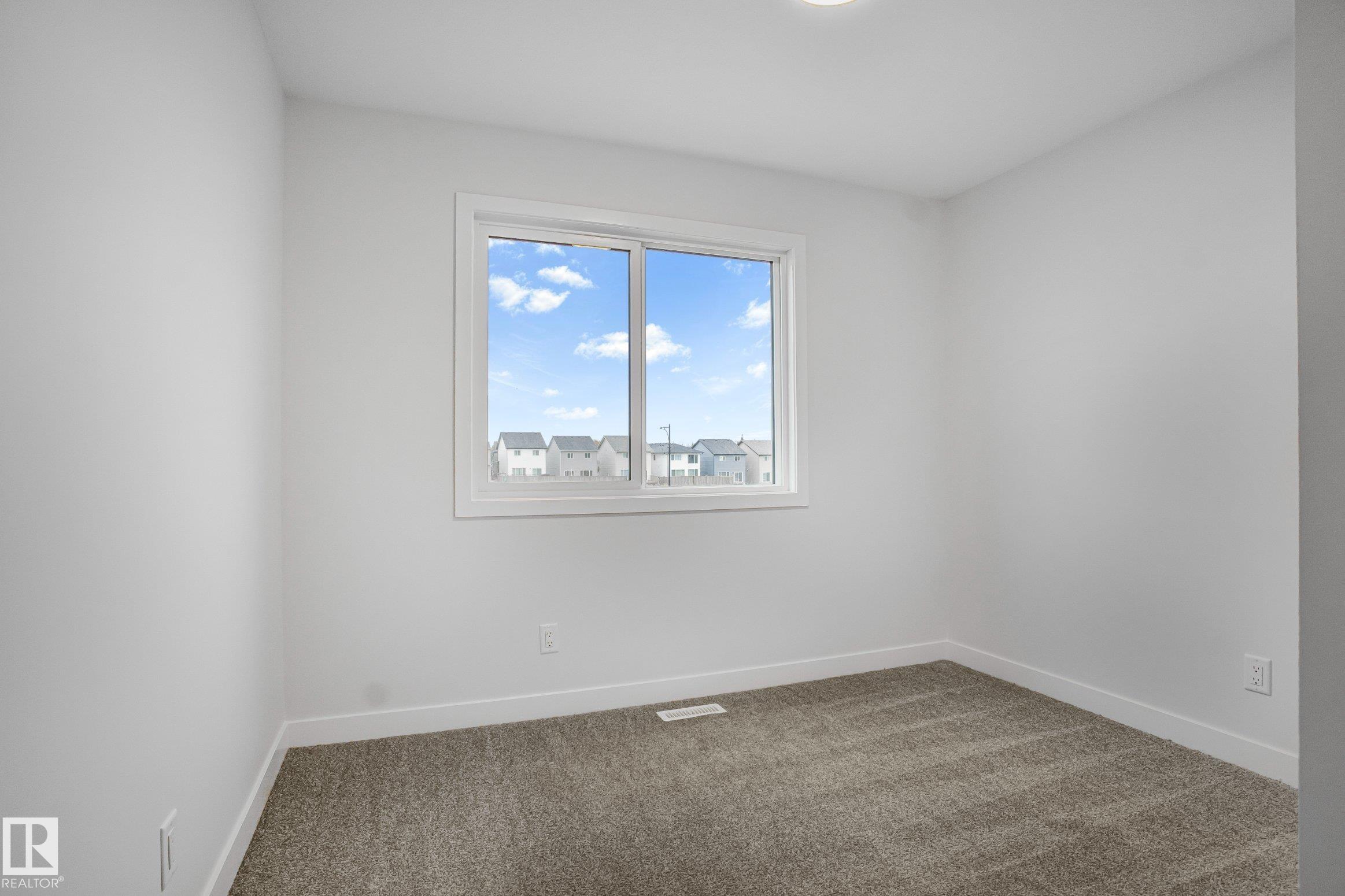 Photo 10 at 3741 Erlanger Drive NW, Edgemont, Edmonton