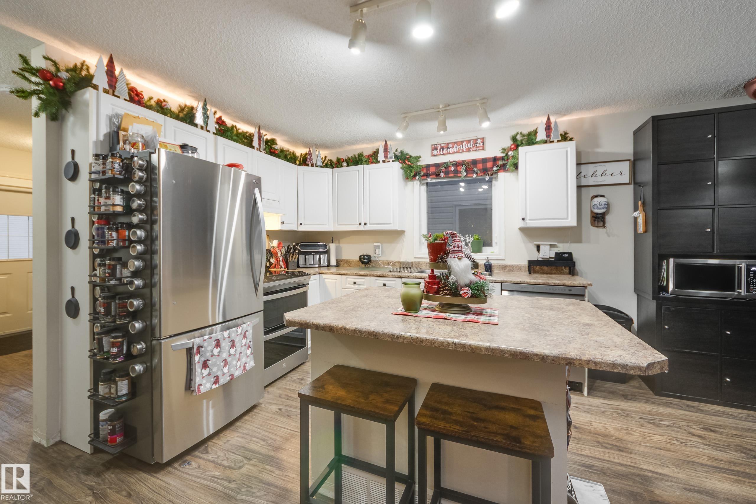 Photo 7 at 7 - 4020 21 Street NW, Larkspur, Edmonton