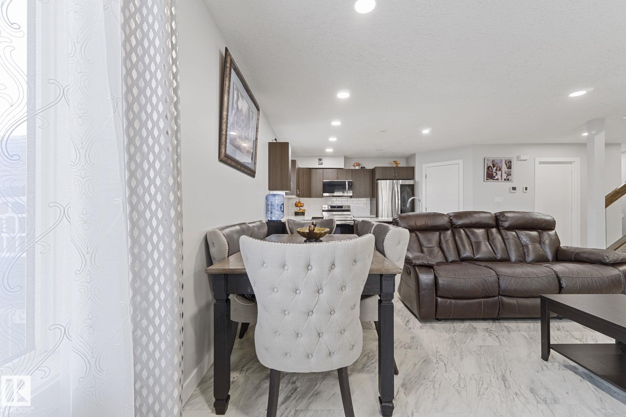 Photo 12 at 8955 150 Street NW, Jasper Park, Edmonton