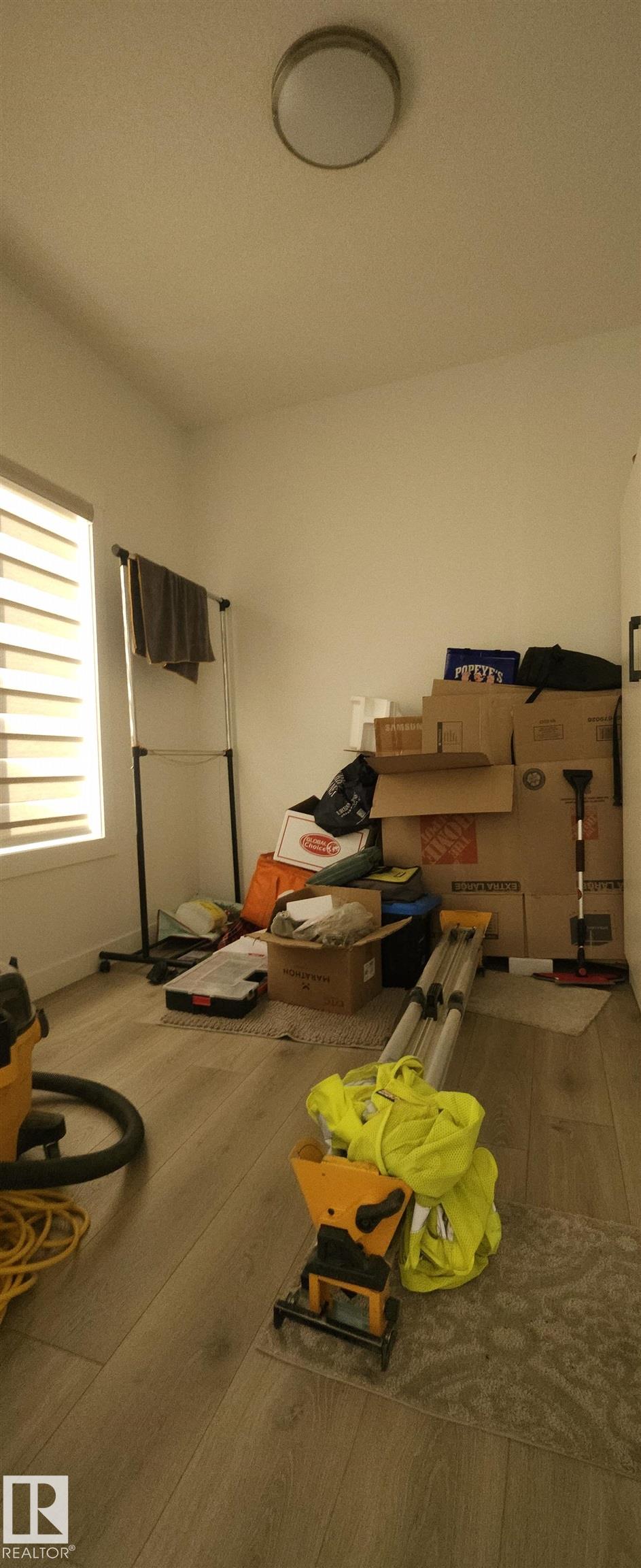 Photo 12 at 432 29 Street SW, Alces, Edmonton