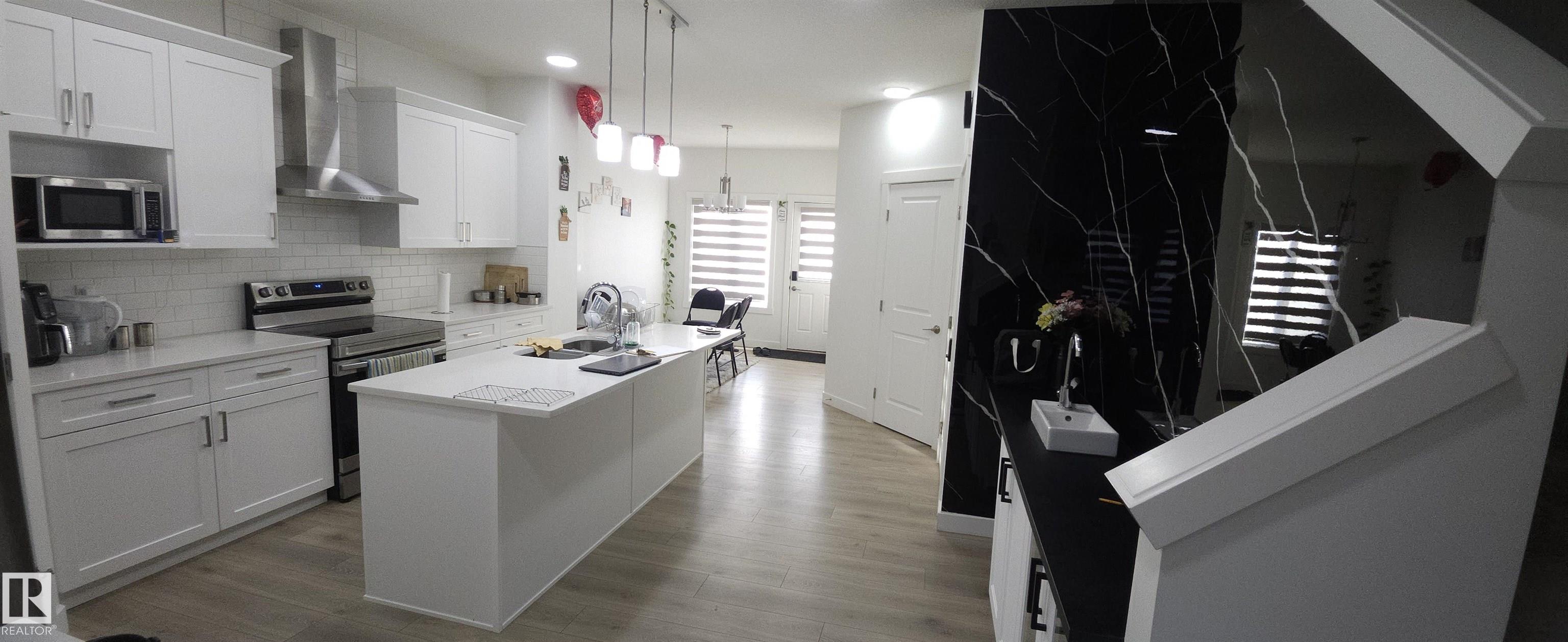 Photo 4 at 432 29 Street SW, Alces, Edmonton