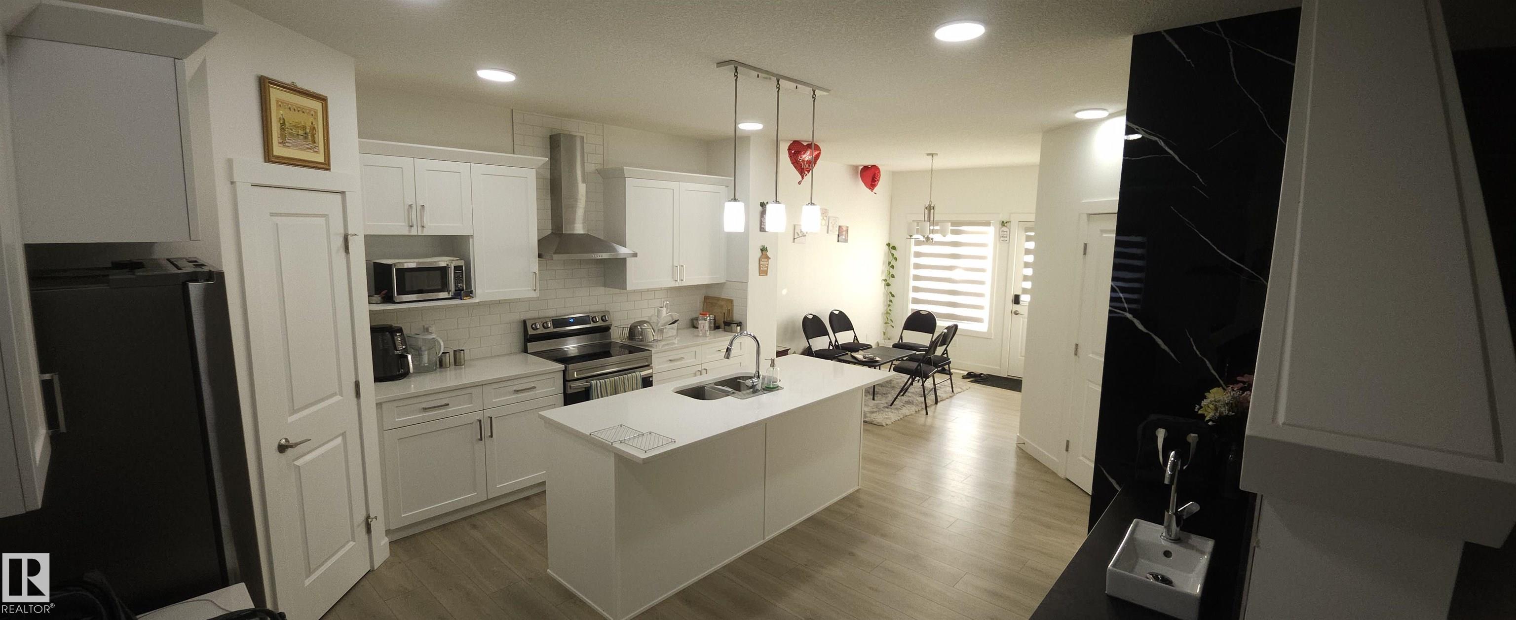 Photo 7 at 432 29 Street SW, Alces, Edmonton