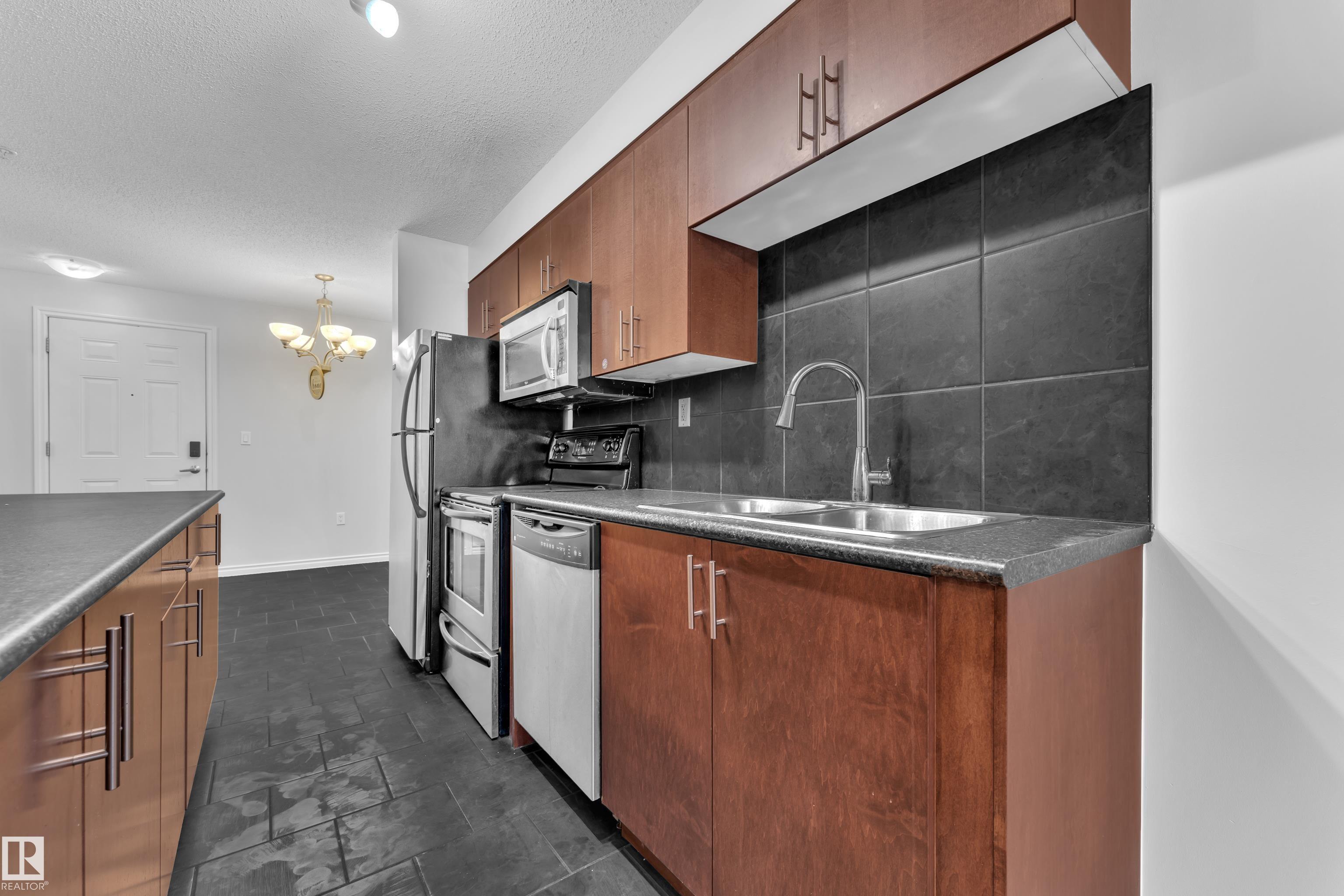 Photo 11 at 210 - 10118 106 Avenue NW, Central Mcdougall, Edmonton