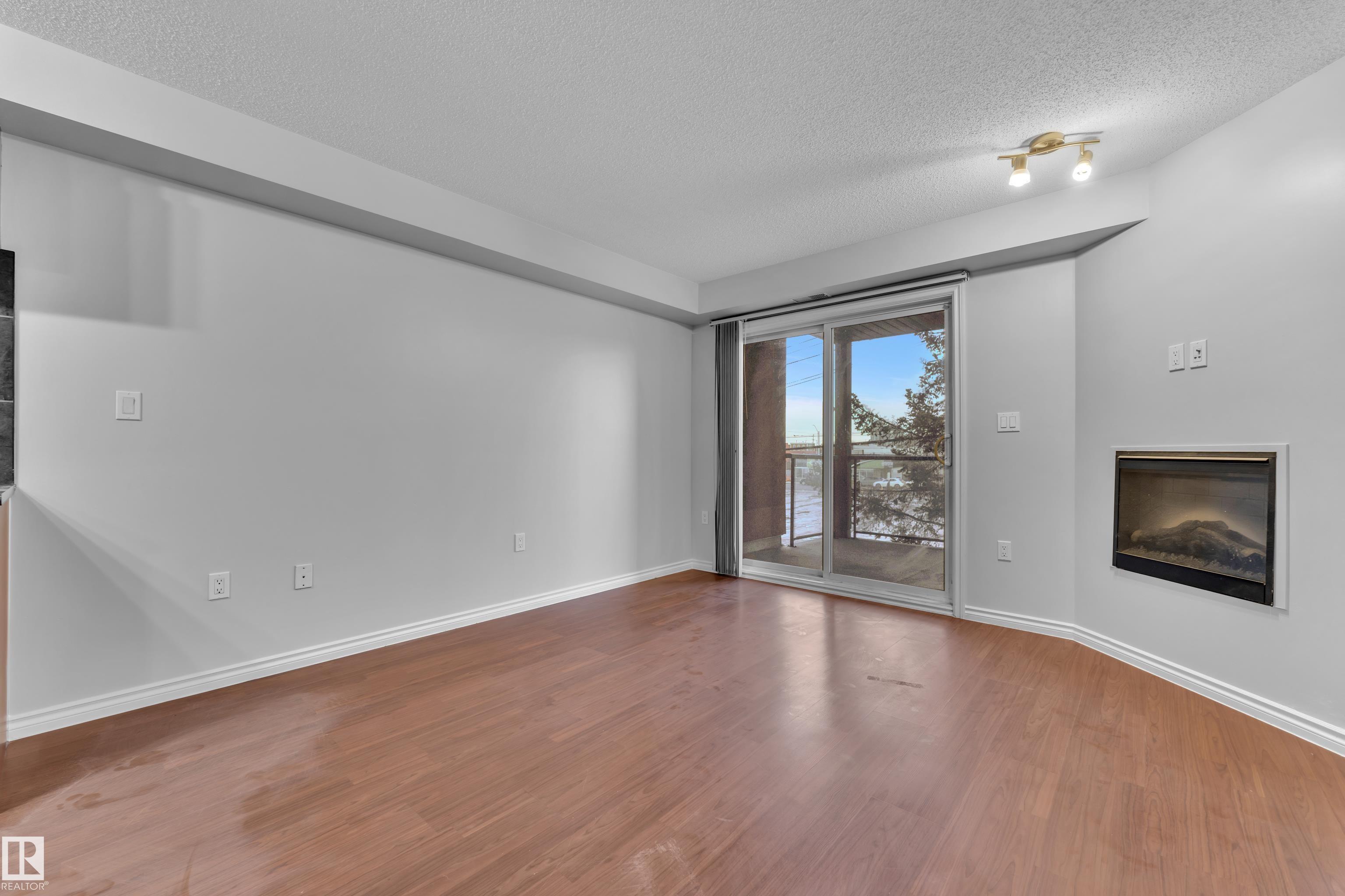 Photo 8 at 210 - 10118 106 Avenue NW, Central Mcdougall, Edmonton