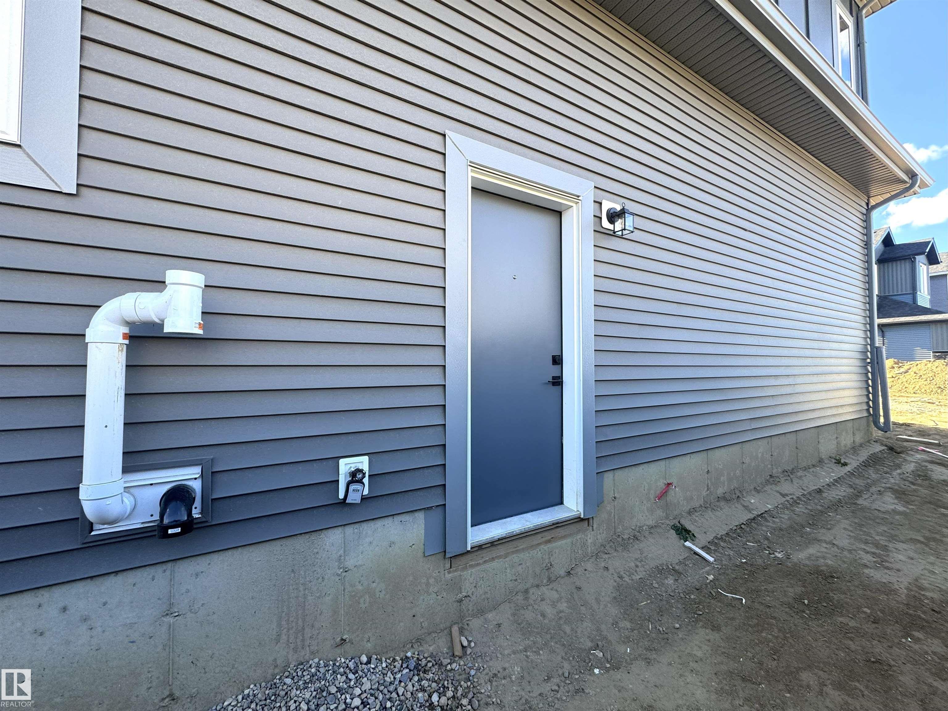 Photo 39 at 1558 Siskin Link NW, Kinglet Gardens, Edmonton