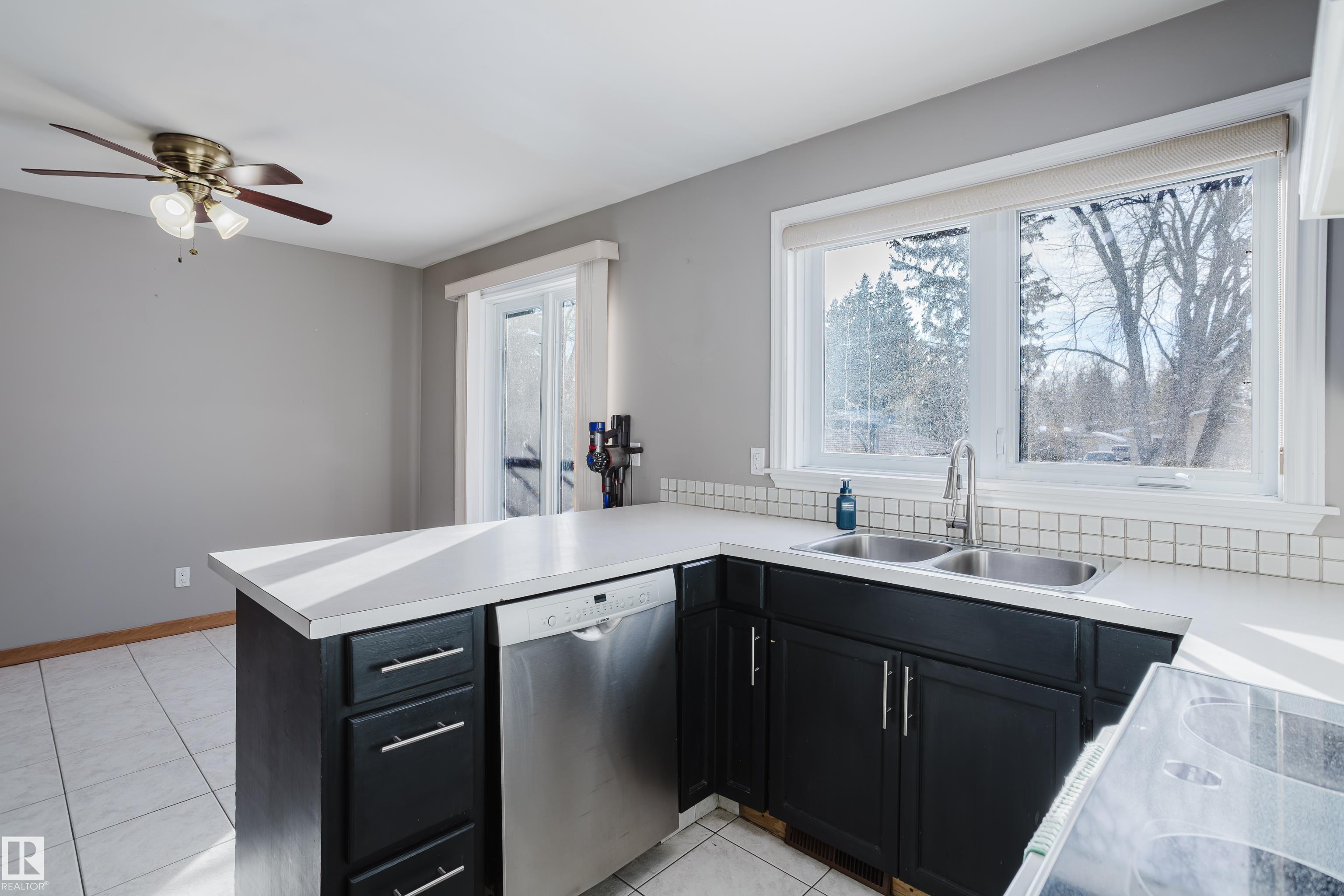 Photo 22 at 63 Merrywood Crescent, Mills Haven, Sherwood Park