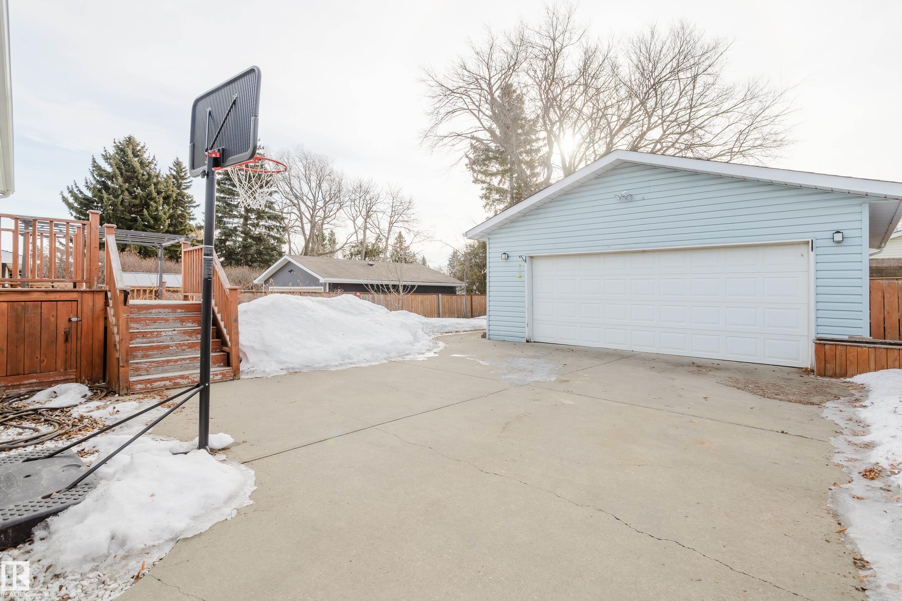 Photo 62 at 63 Merrywood Crescent, Mills Haven, Sherwood Park