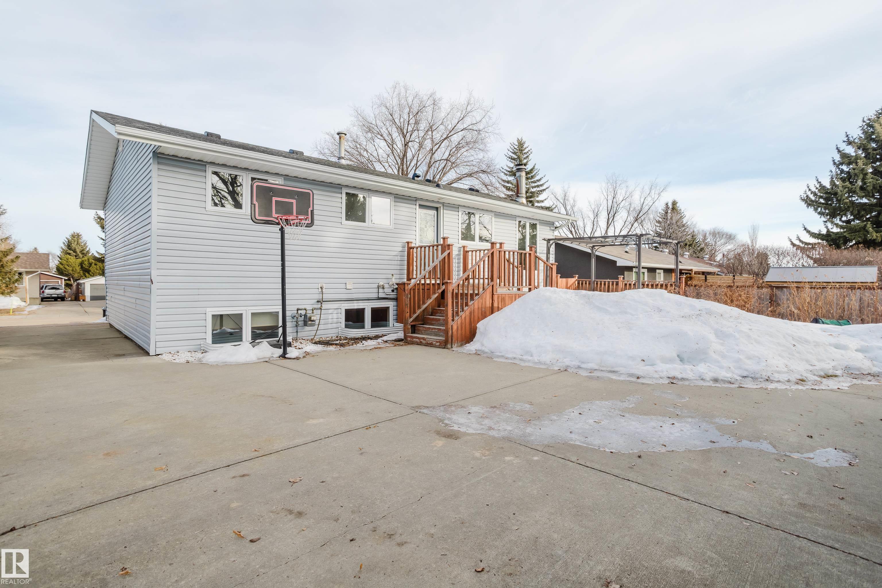 Photo 63 at 63 Merrywood Crescent, Mills Haven, Sherwood Park