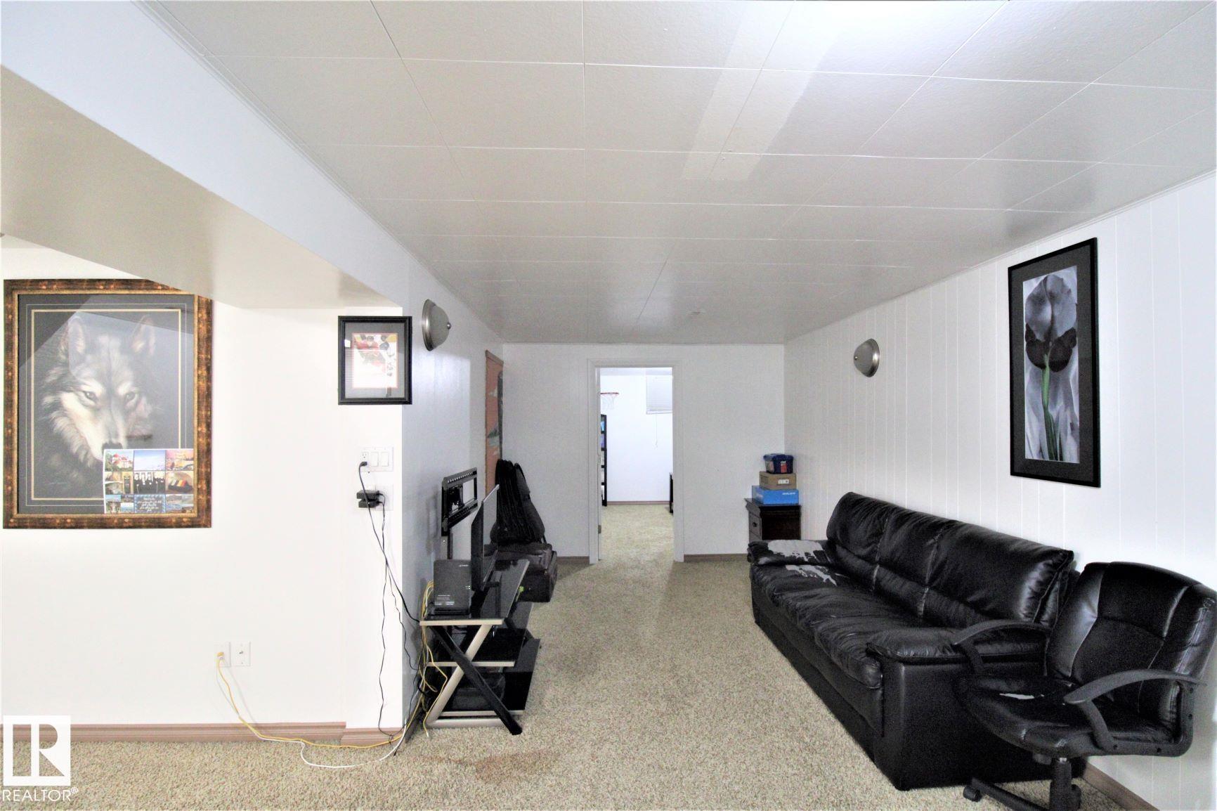 Photo 23 at 12111 137 Avenue NW, Kensington, Edmonton