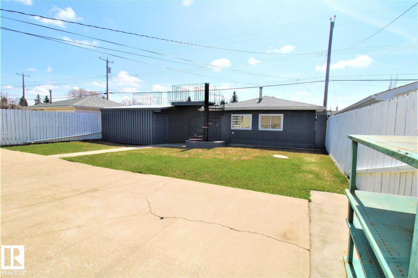 Photo 25 at 12111 137 Avenue NW, Kensington, Edmonton