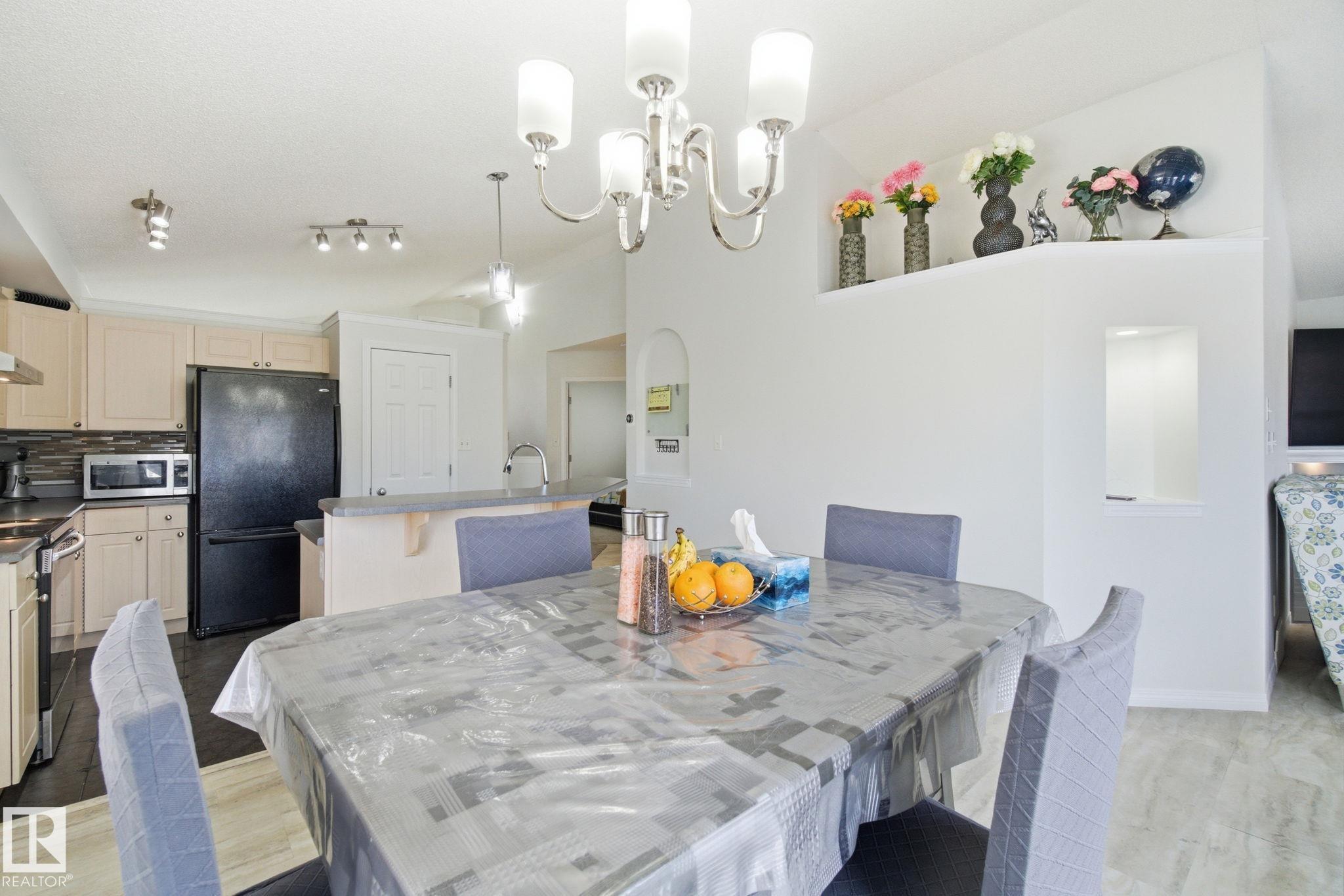 Photo 12 at 3248 22 Street NW, Silver Berry, Edmonton