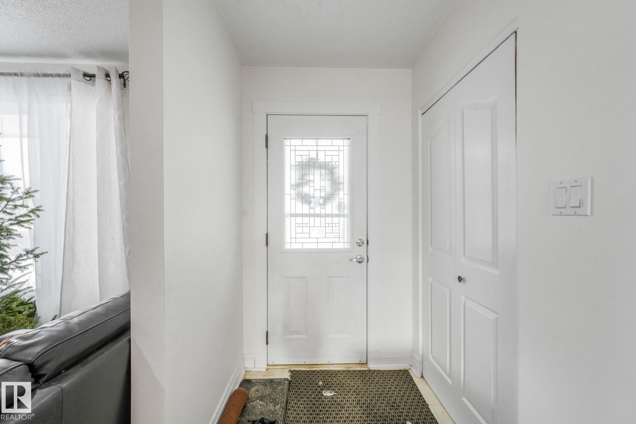 Photo 6 at 17 Starling Drive, Brentwood, Sherwood Park