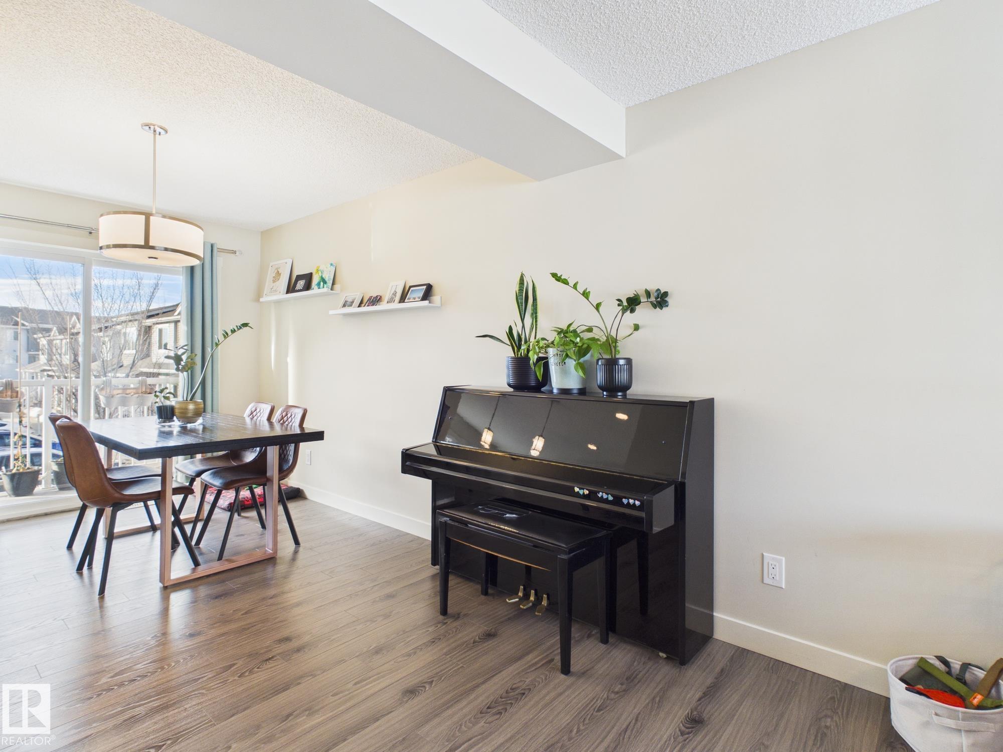 Photo 11 at 21 - 2121 Haddow Drive NW, Haddow, Edmonton