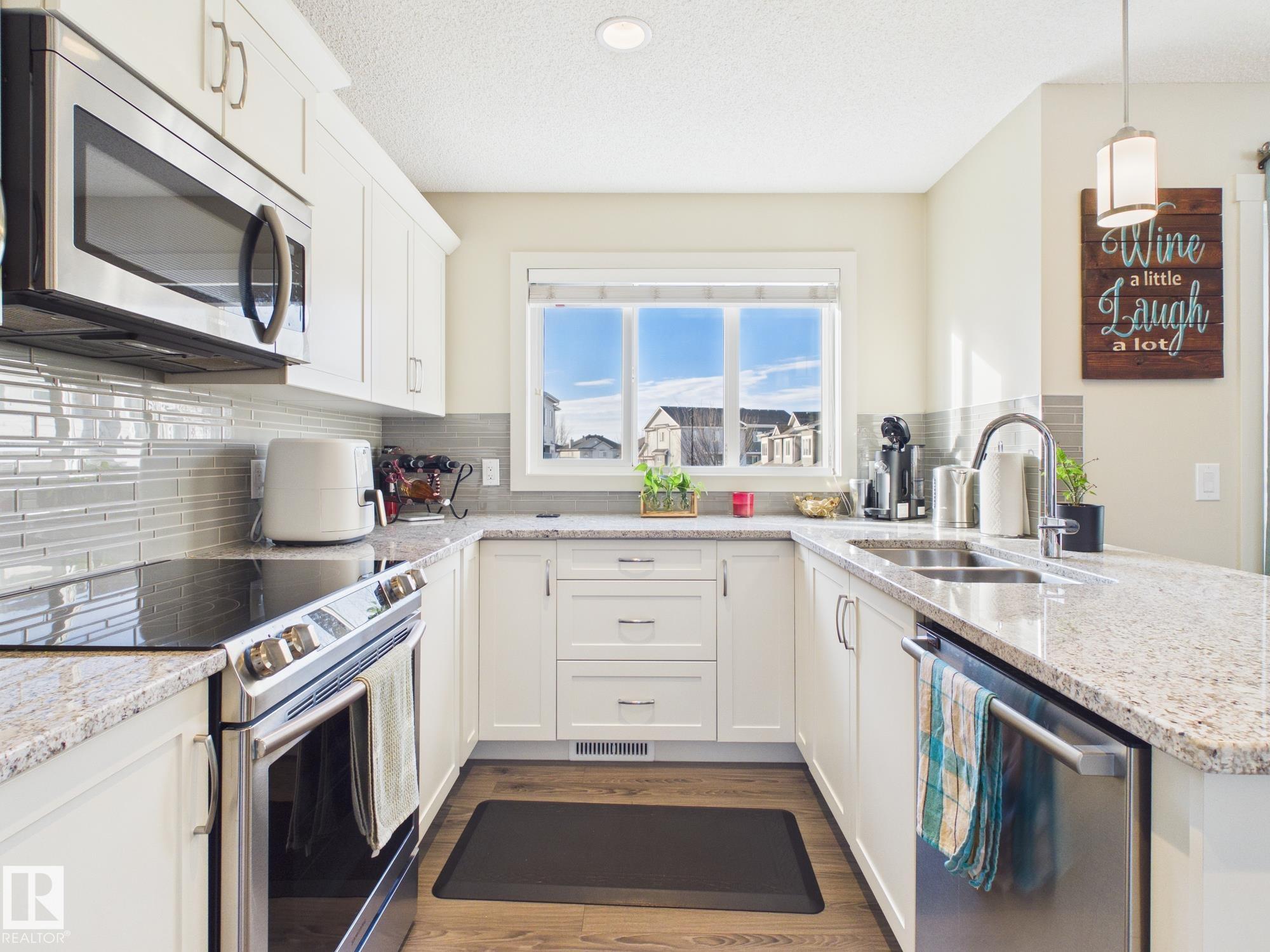 Photo 17 at 21 - 2121 Haddow Drive NW, Haddow, Edmonton