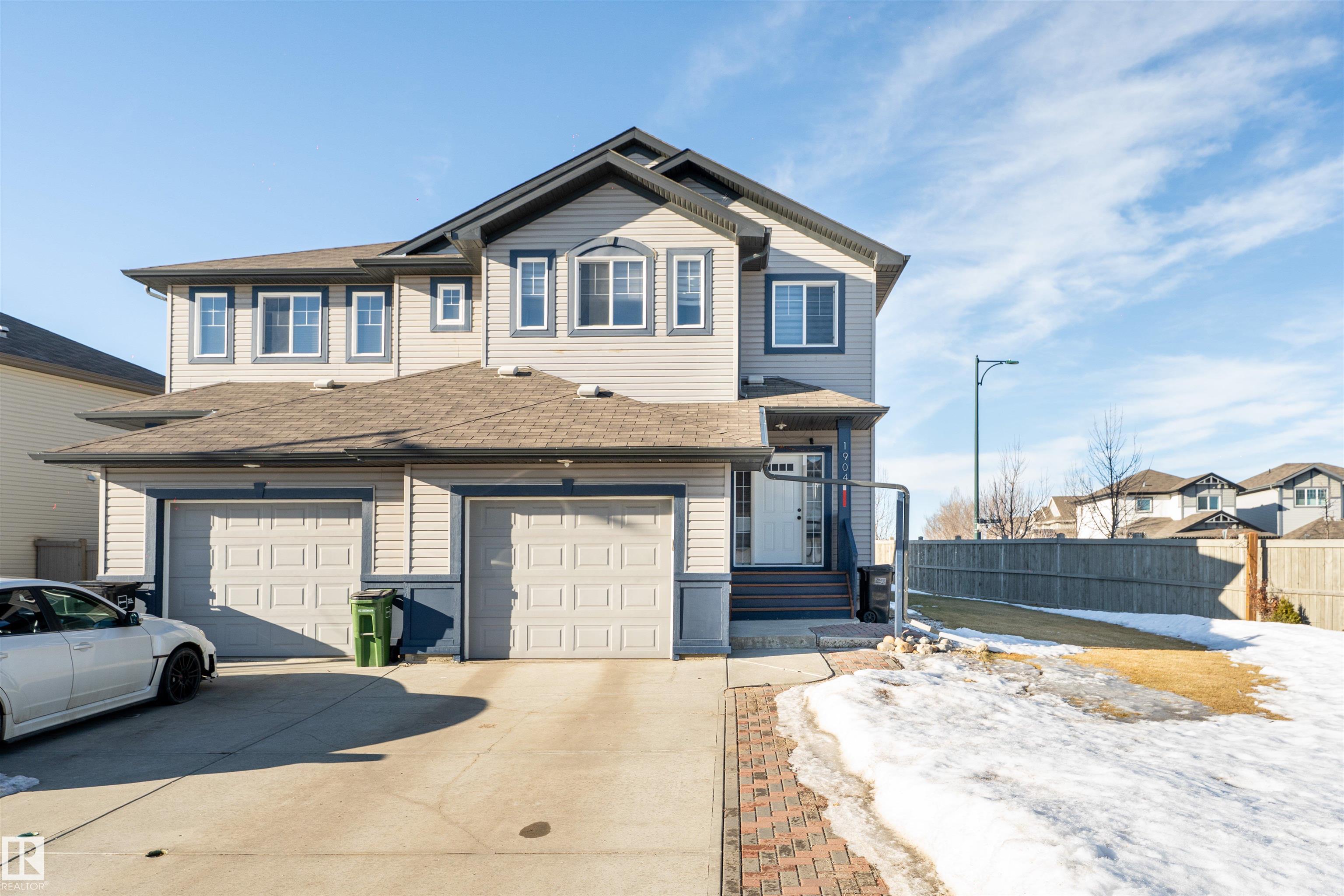 1904 118 Street SW, Rutherford, Edmonton