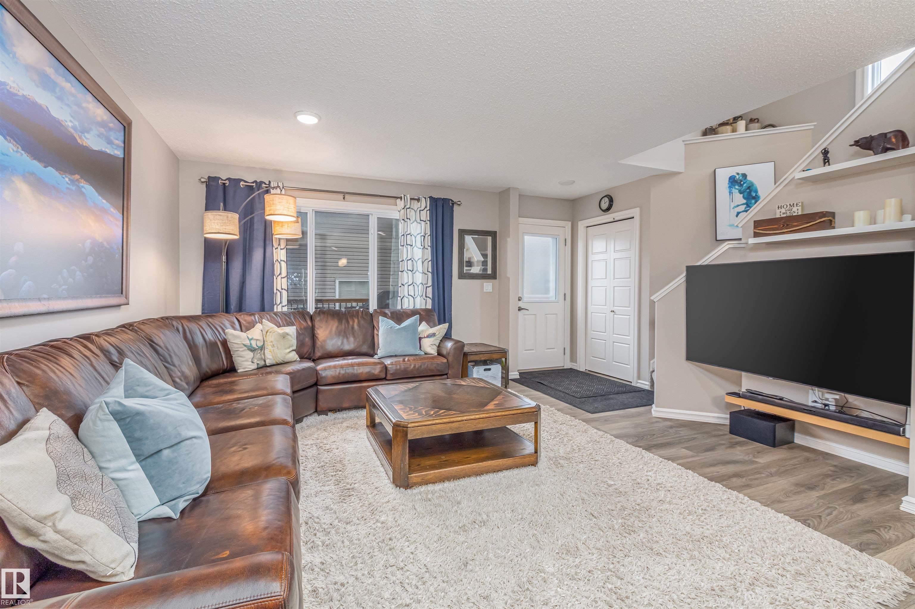 Photo 21 at 816 35 Avenue NW, Maple Crest, Edmonton