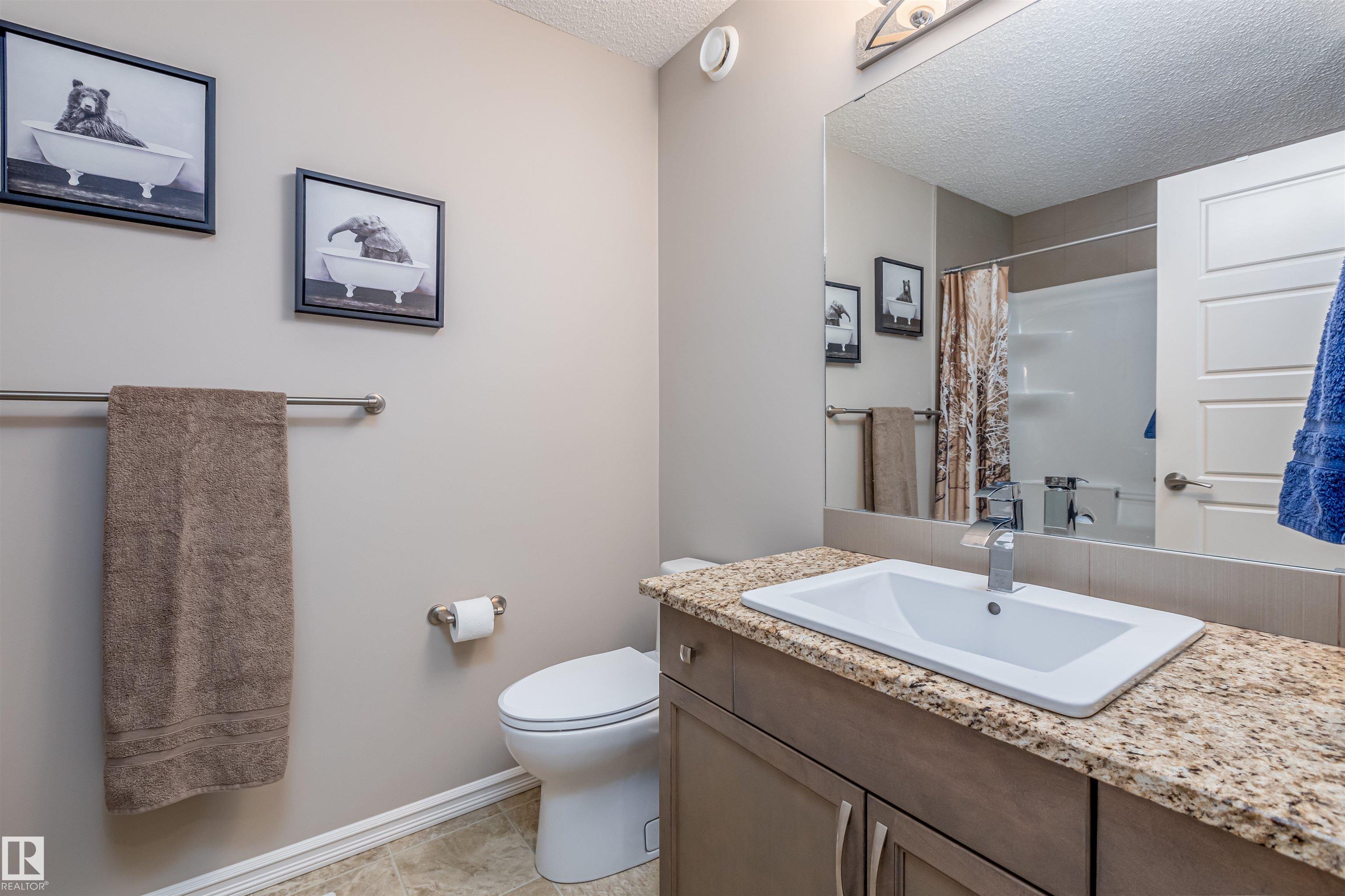 Photo 36 at 816 35 Avenue NW, Maple Crest, Edmonton