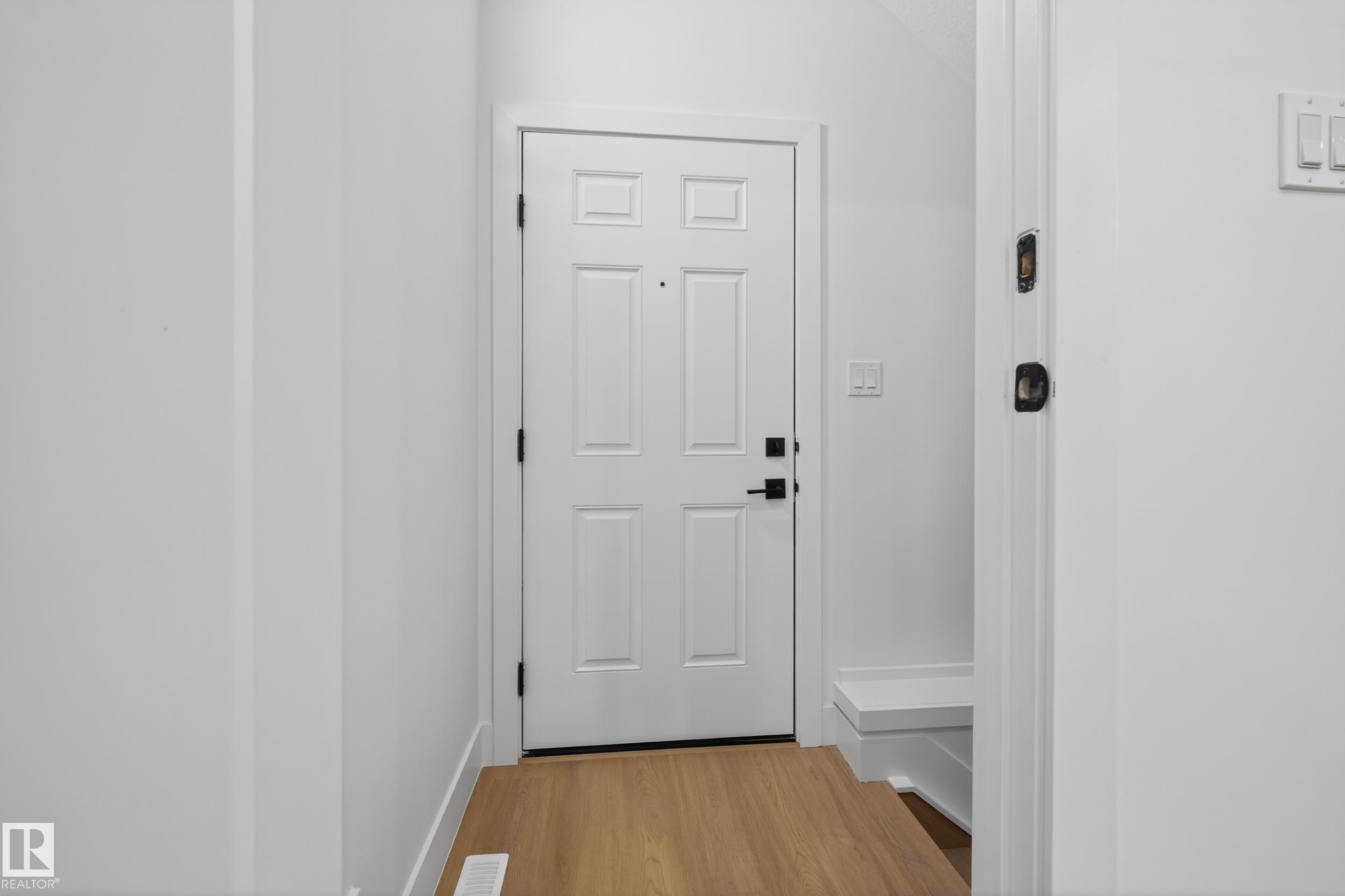 Photo 34 at 11613 79 Avenue NW, Belgravia, Edmonton