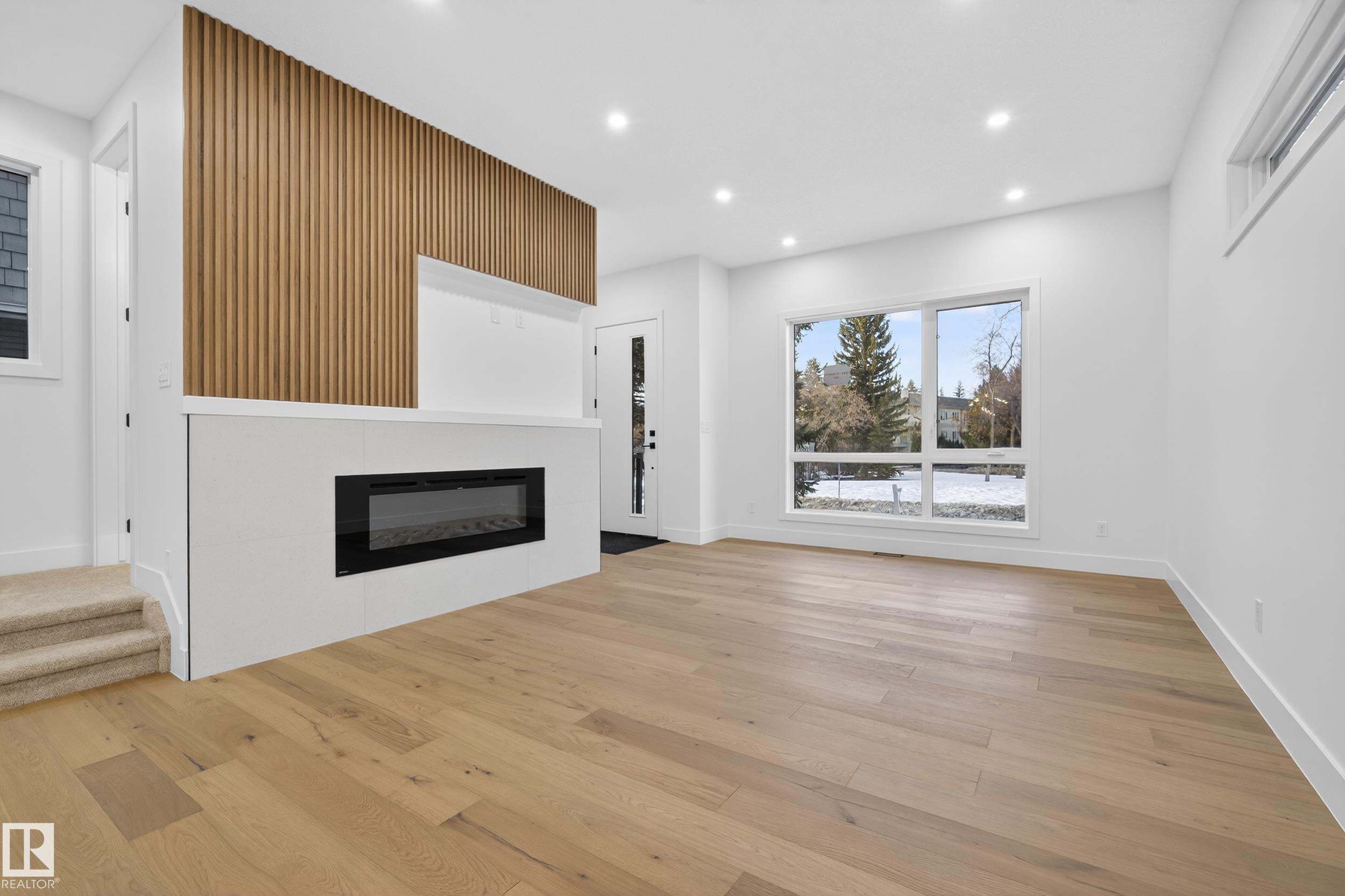 Photo 5 at 11613 79 Avenue NW, Belgravia, Edmonton