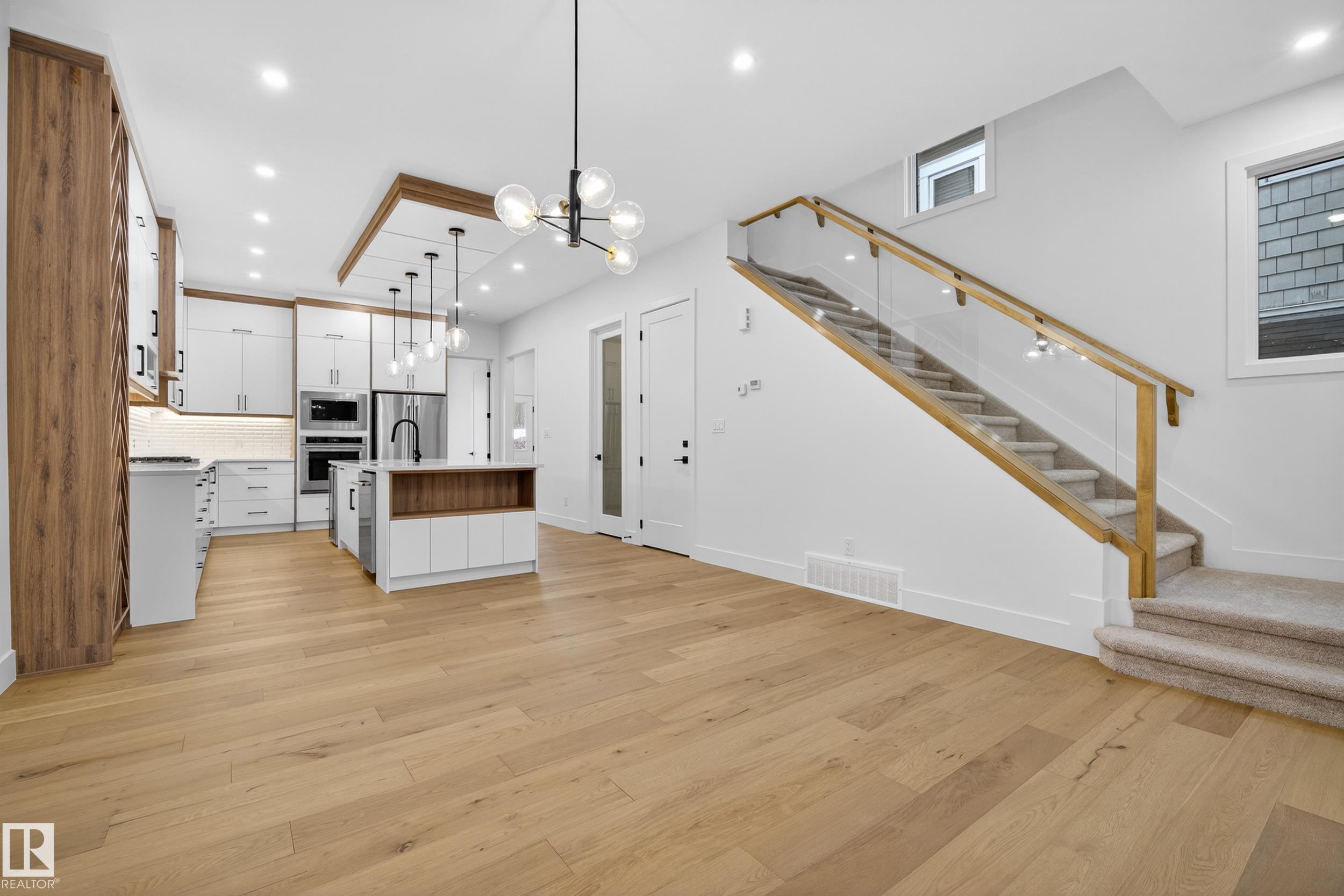 Photo 6 at 11613 79 Avenue NW, Belgravia, Edmonton