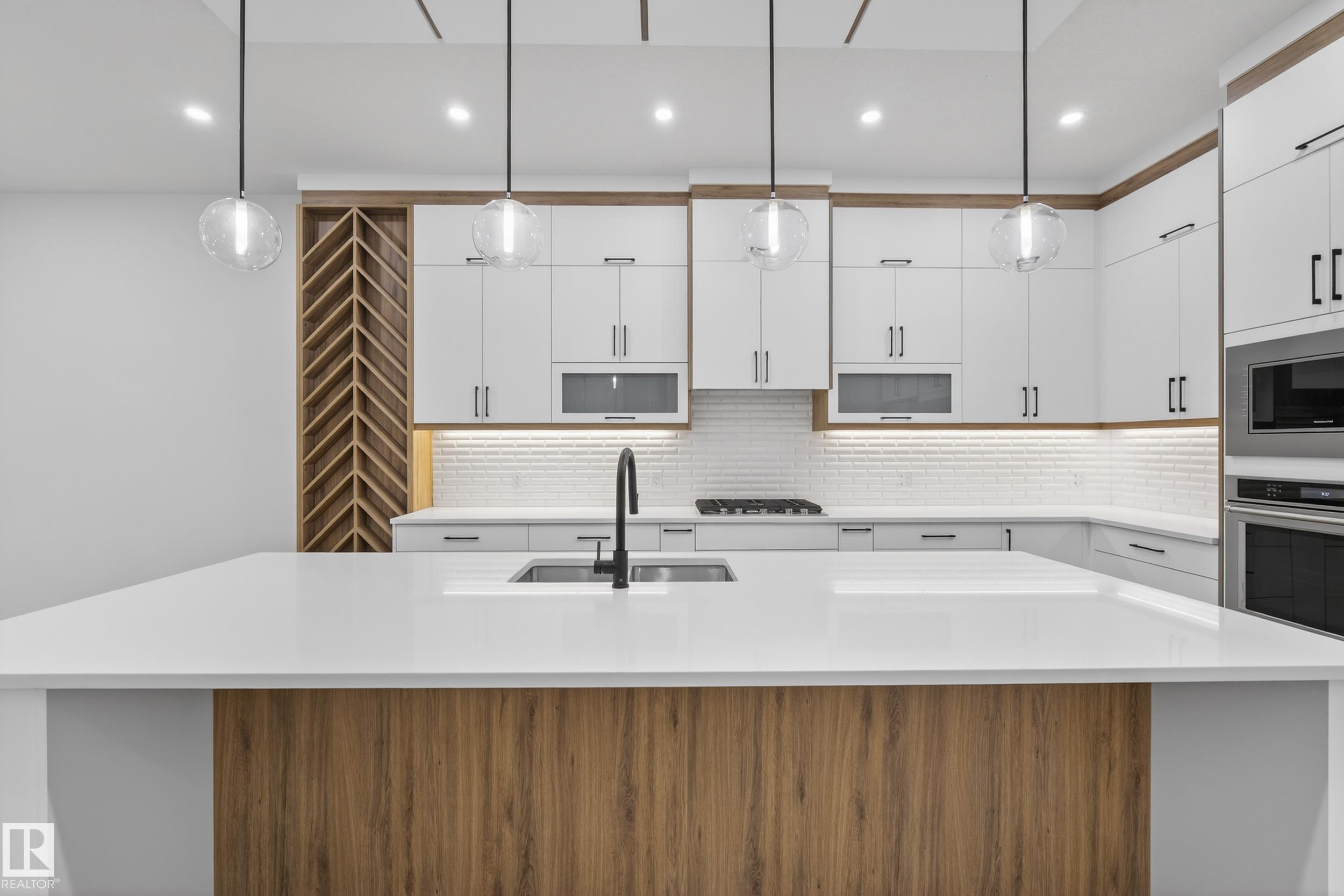 Photo 9 at 11613 79 Avenue NW, Belgravia, Edmonton