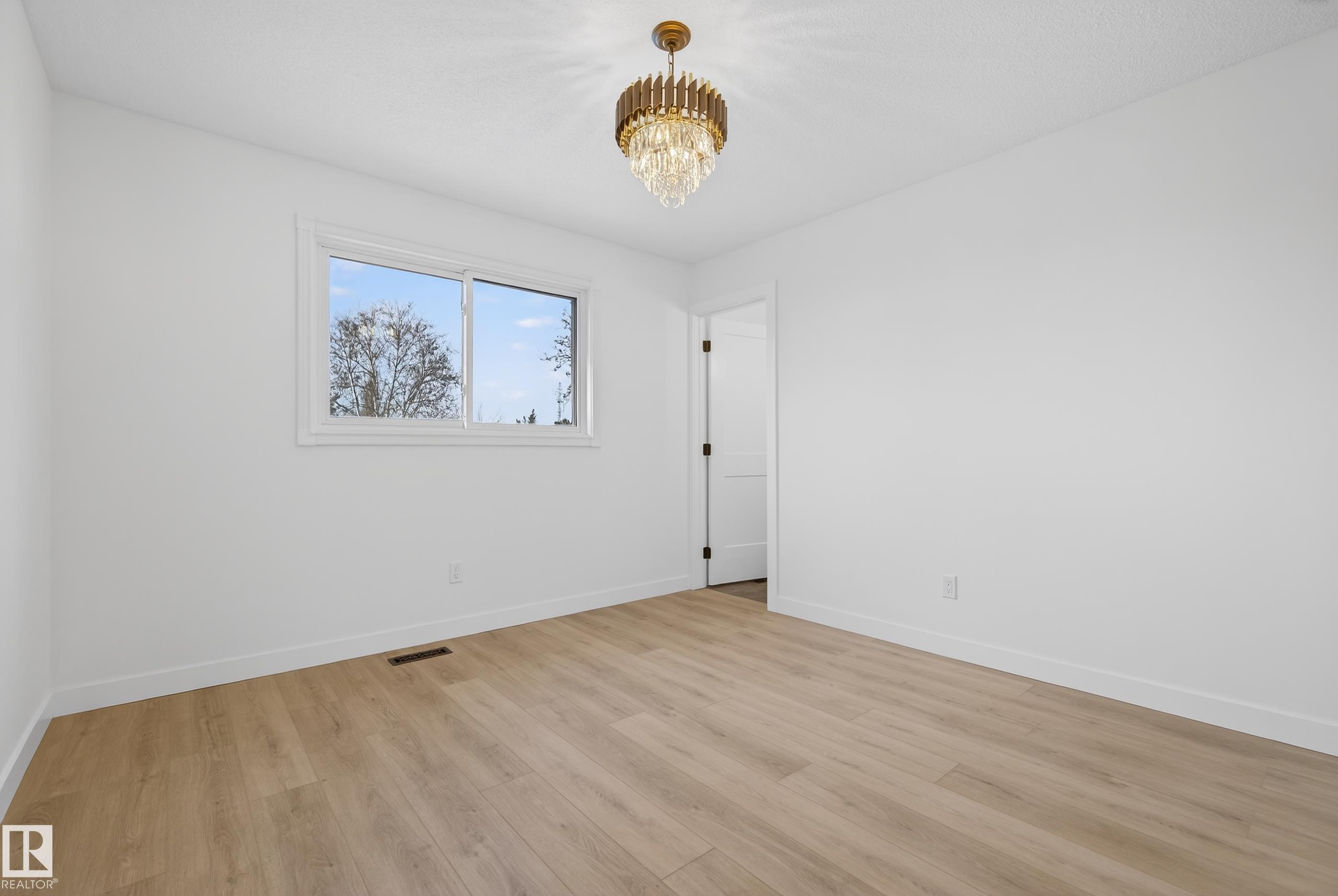 Photo 21 at 712 Knottwood Road S NW, Satoo, Edmonton