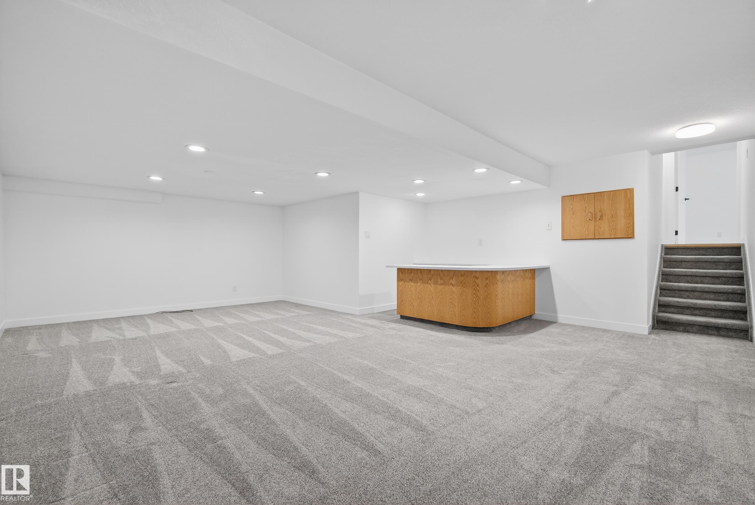 Photo 40 at 712 Knottwood Road S NW, Satoo, Edmonton