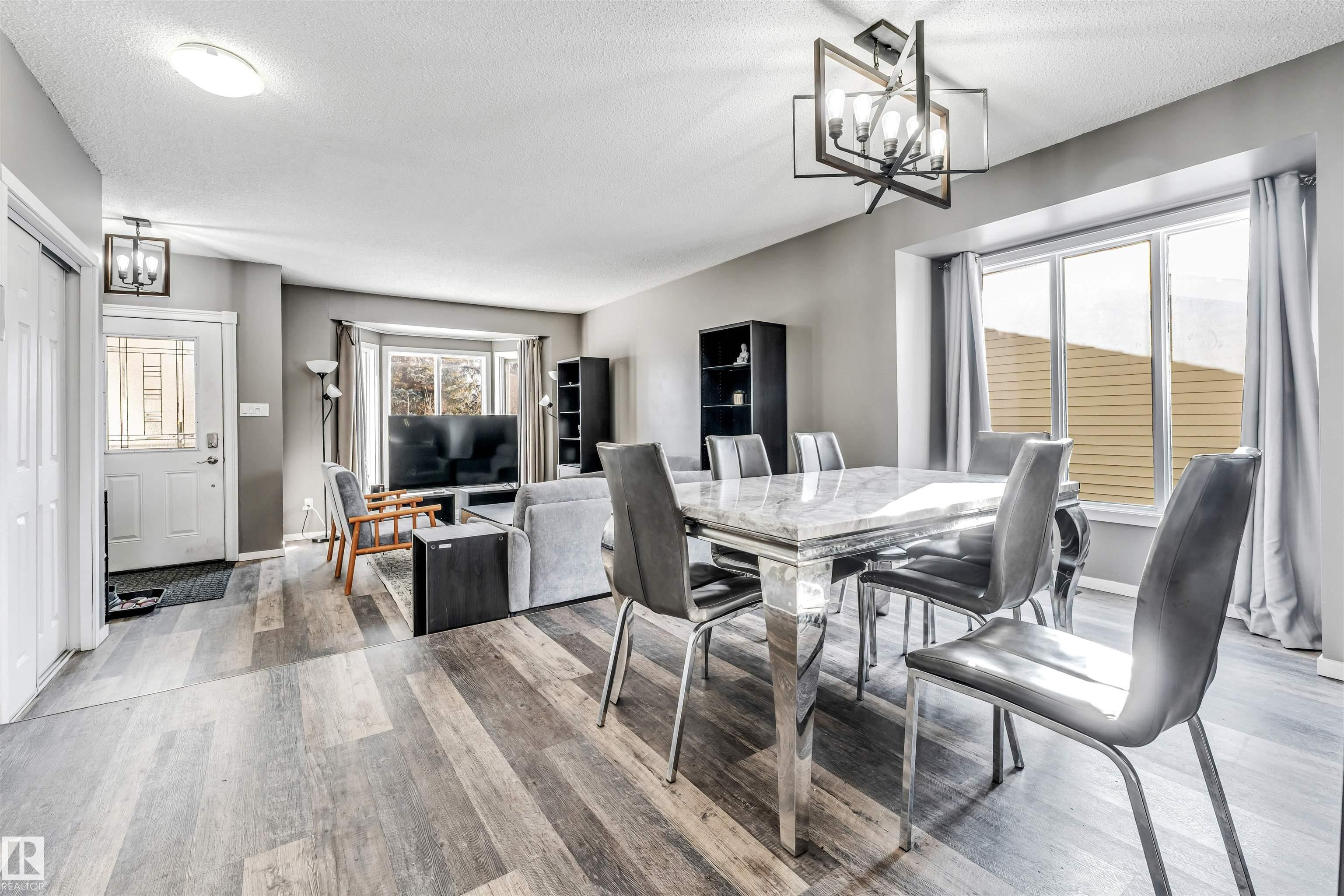 Photo 23 at 3824 48 Street NW, Minchau, Edmonton