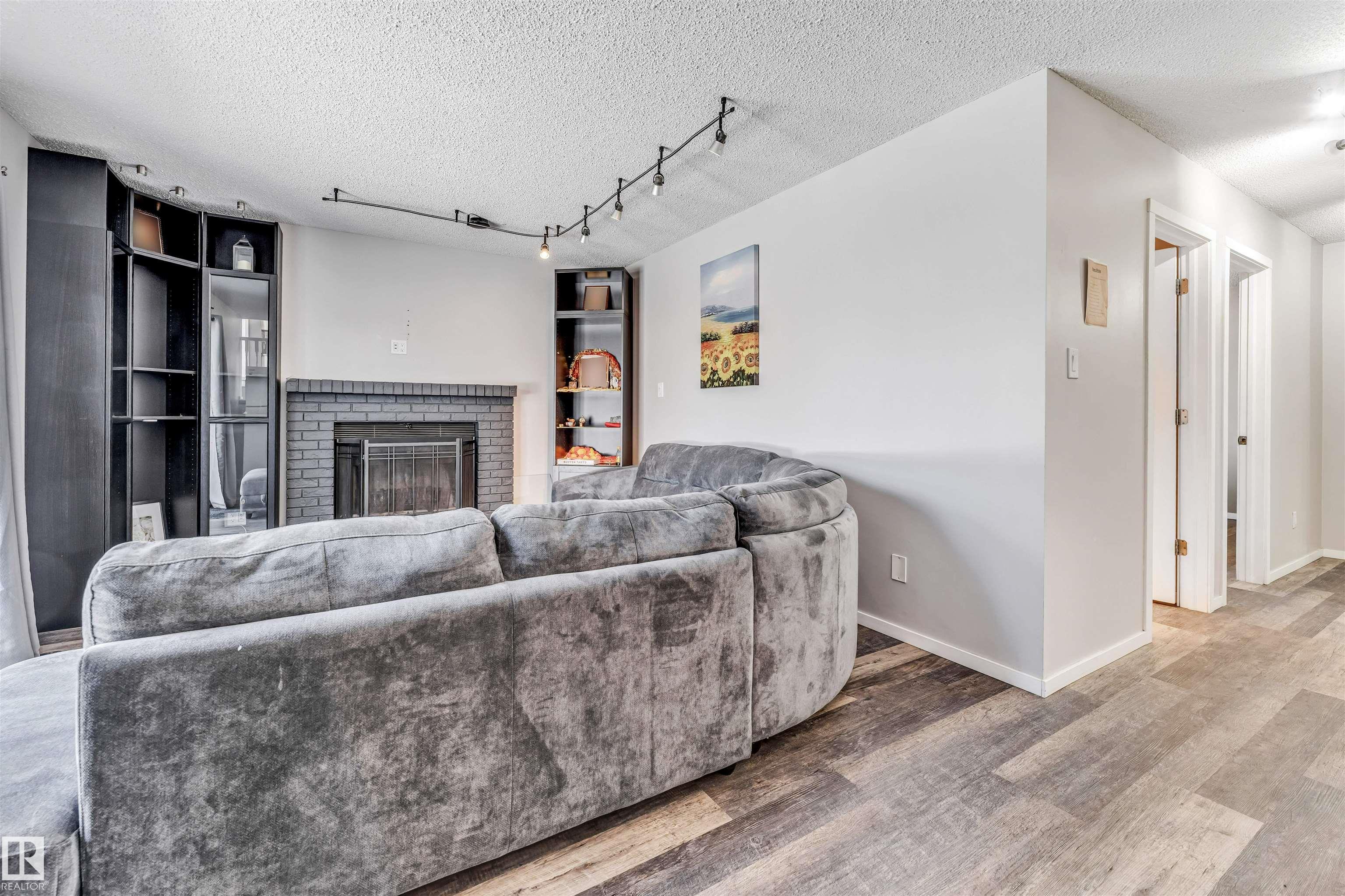 Photo 28 at 3824 48 Street NW, Minchau, Edmonton