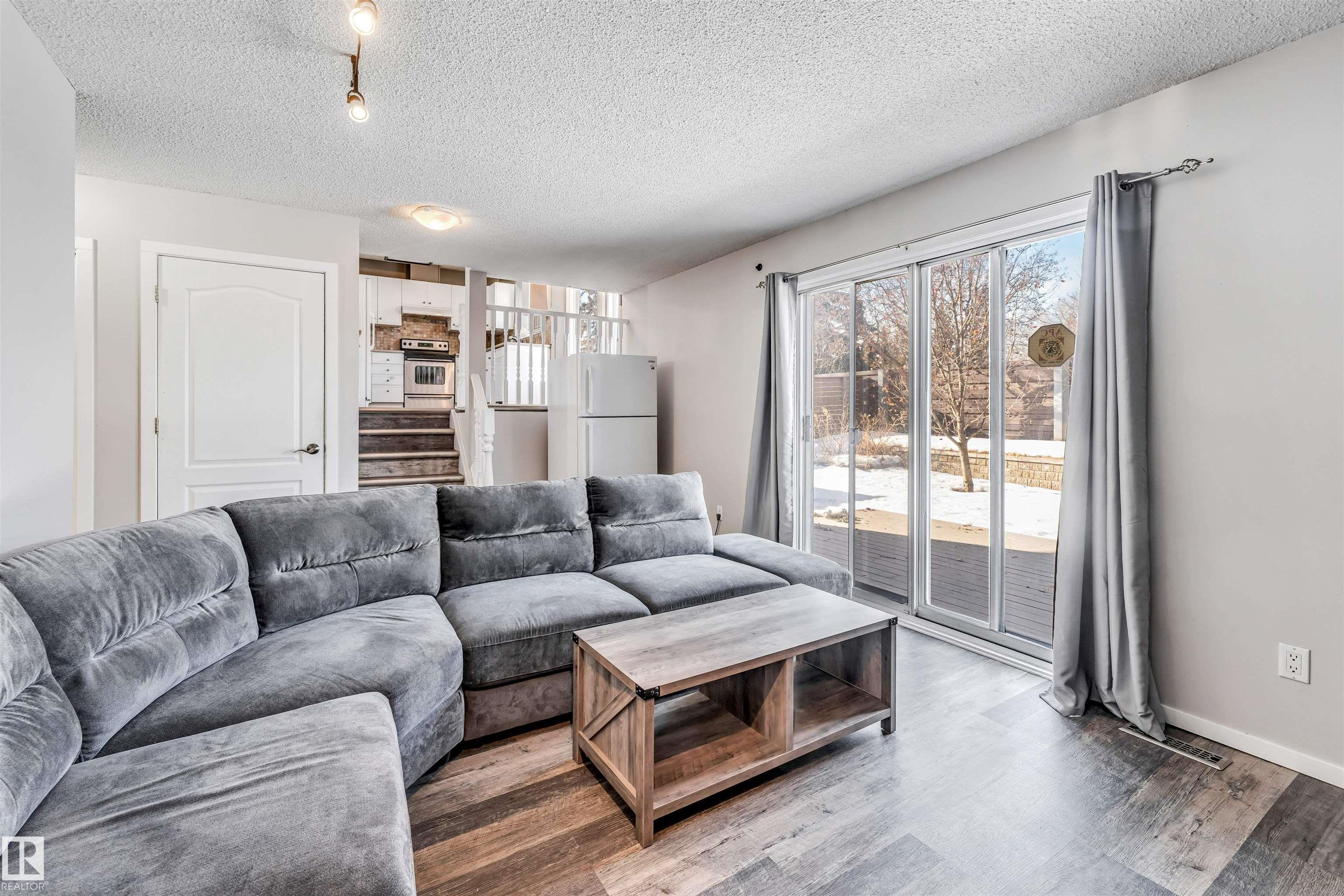 Photo 31 at 3824 48 Street NW, Minchau, Edmonton