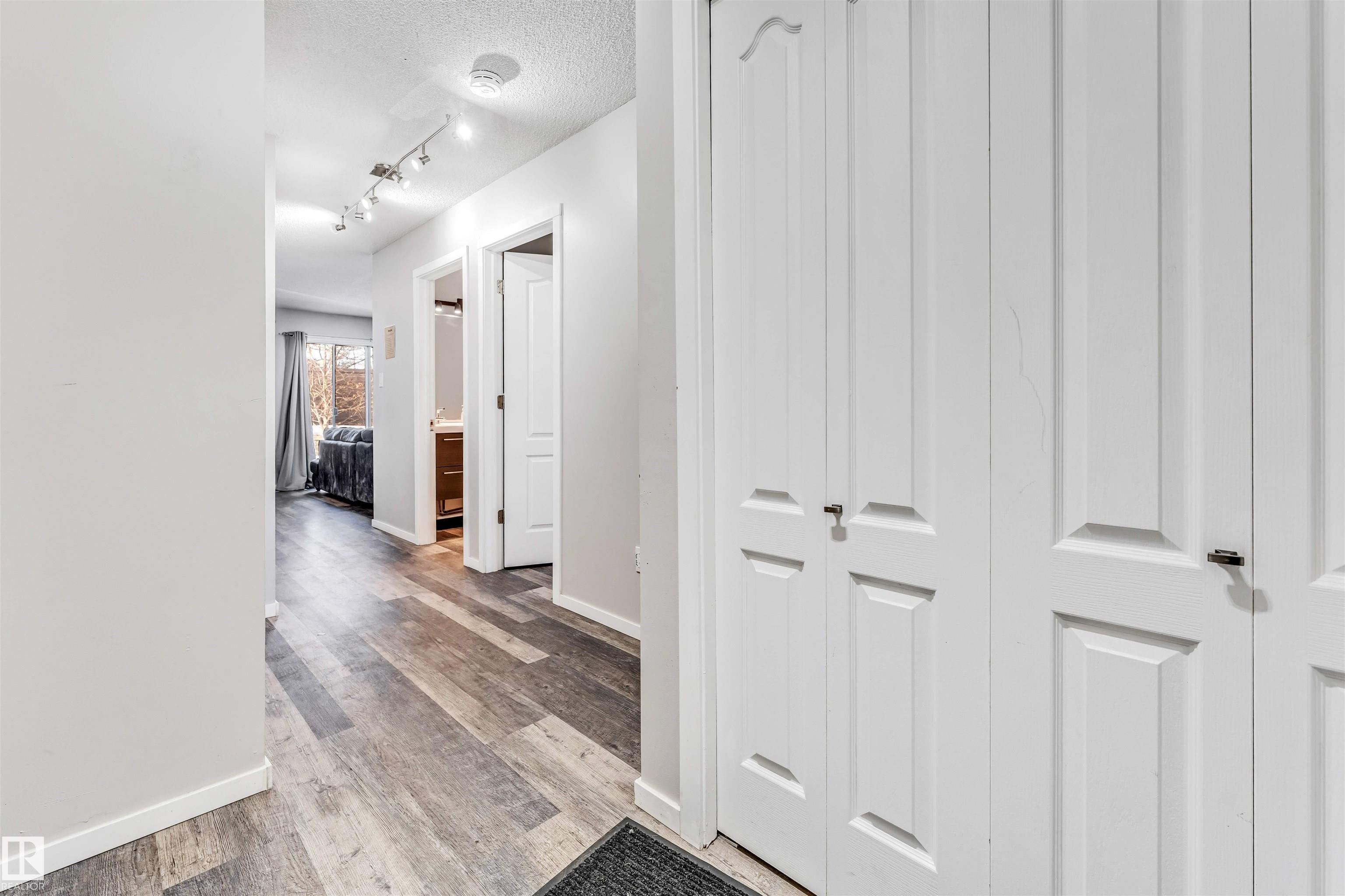 Photo 36 at 3824 48 Street NW, Minchau, Edmonton