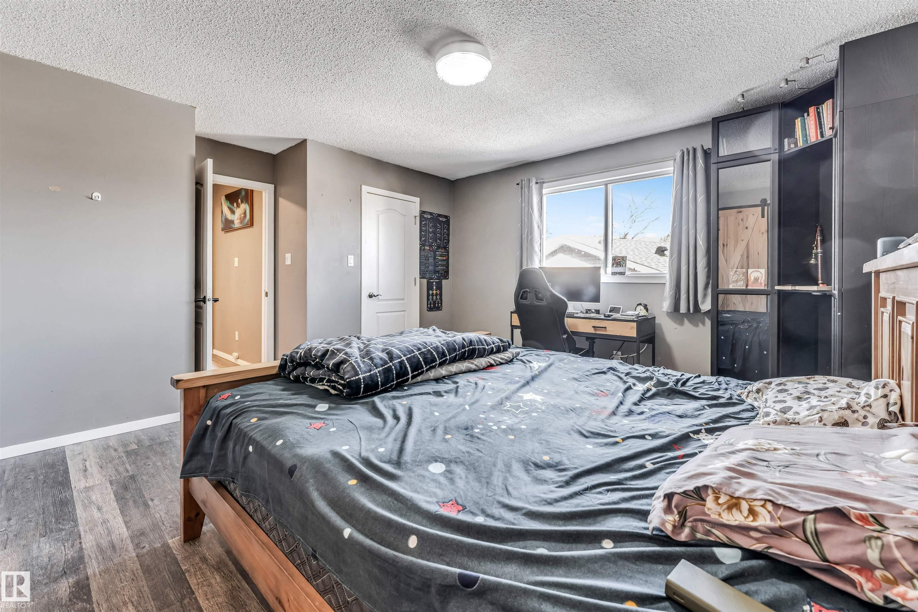 Photo 45 at 3824 48 Street NW, Minchau, Edmonton