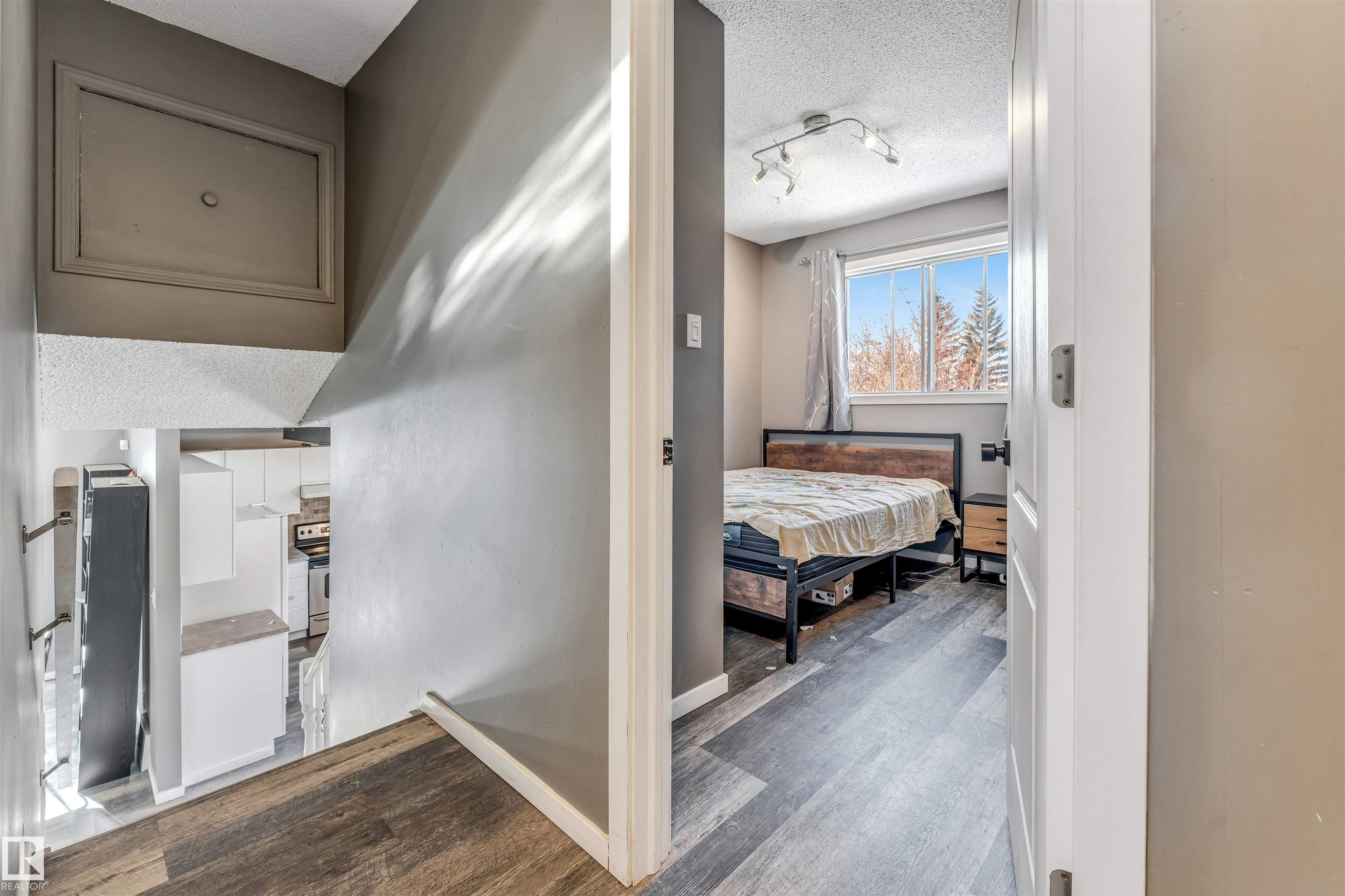 Photo 49 at 3824 48 Street NW, Minchau, Edmonton