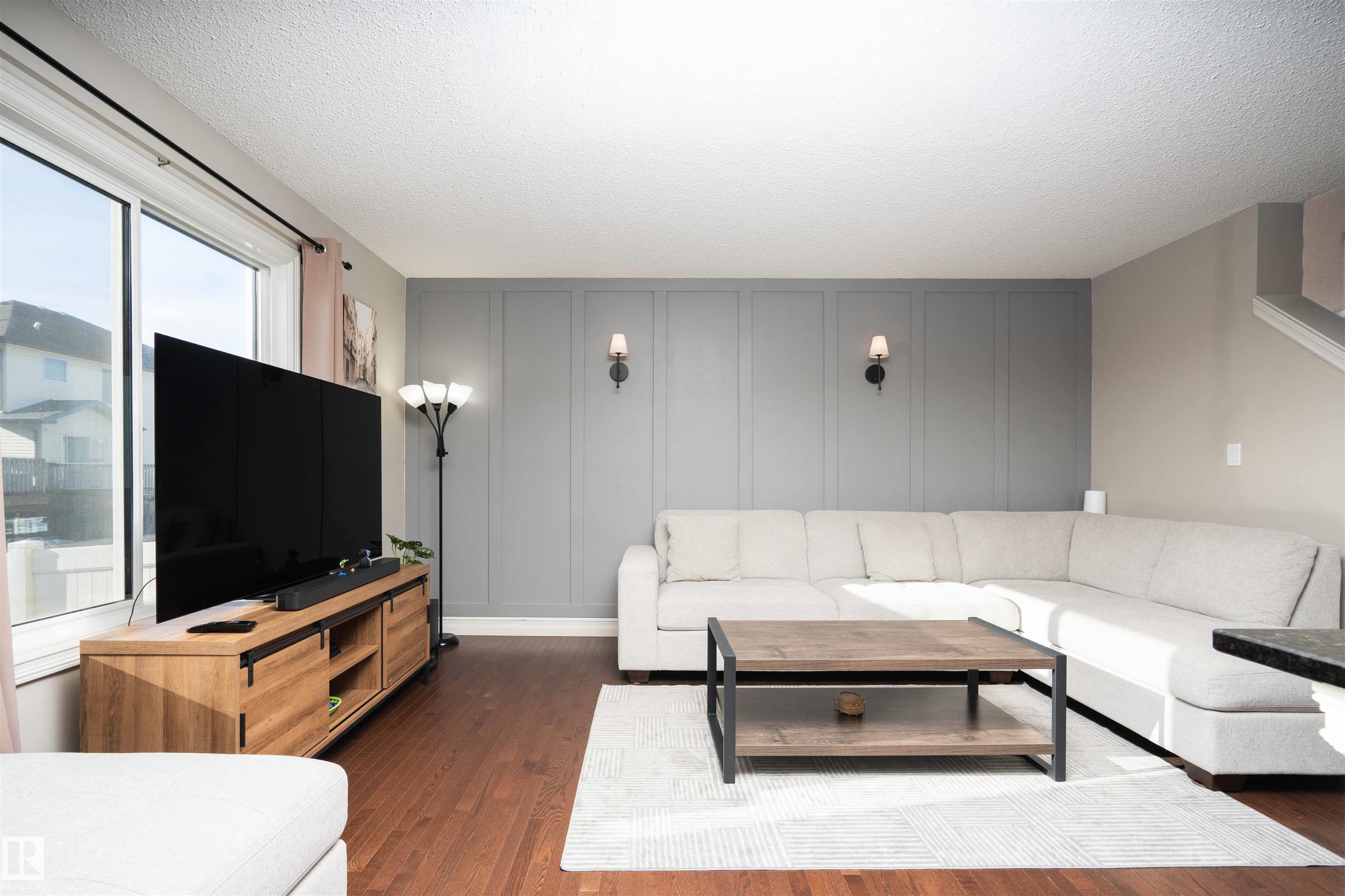 Photo 11 at 13 - 5317 3 Avenue SW, Charlesworth, Edmonton