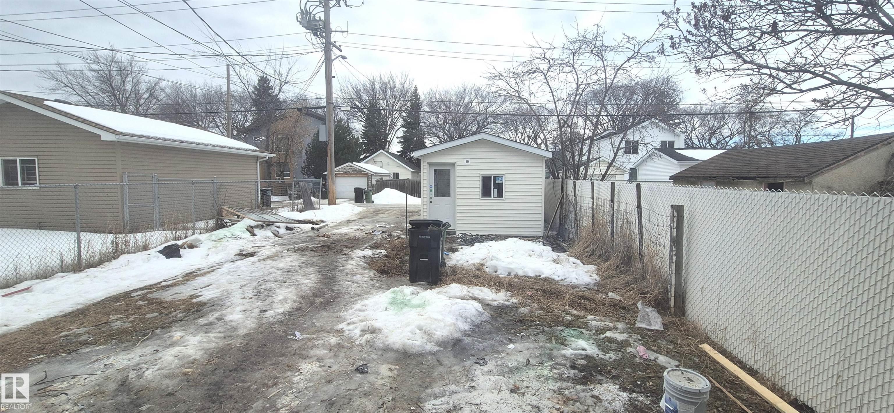 Photo 23 at 11426 84 Street NW, Parkdale, Edmonton