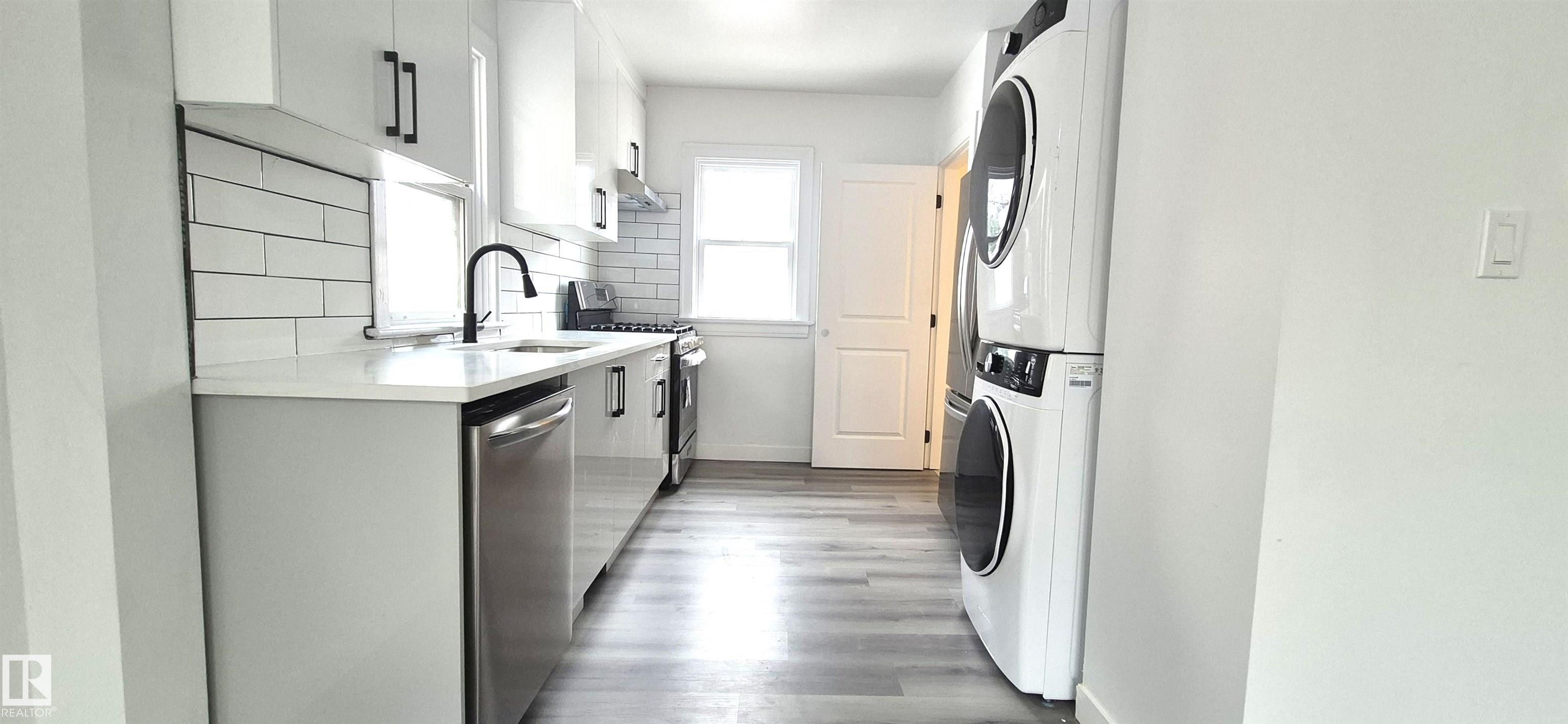 Photo 8 at 11426 84 Street NW, Parkdale, Edmonton