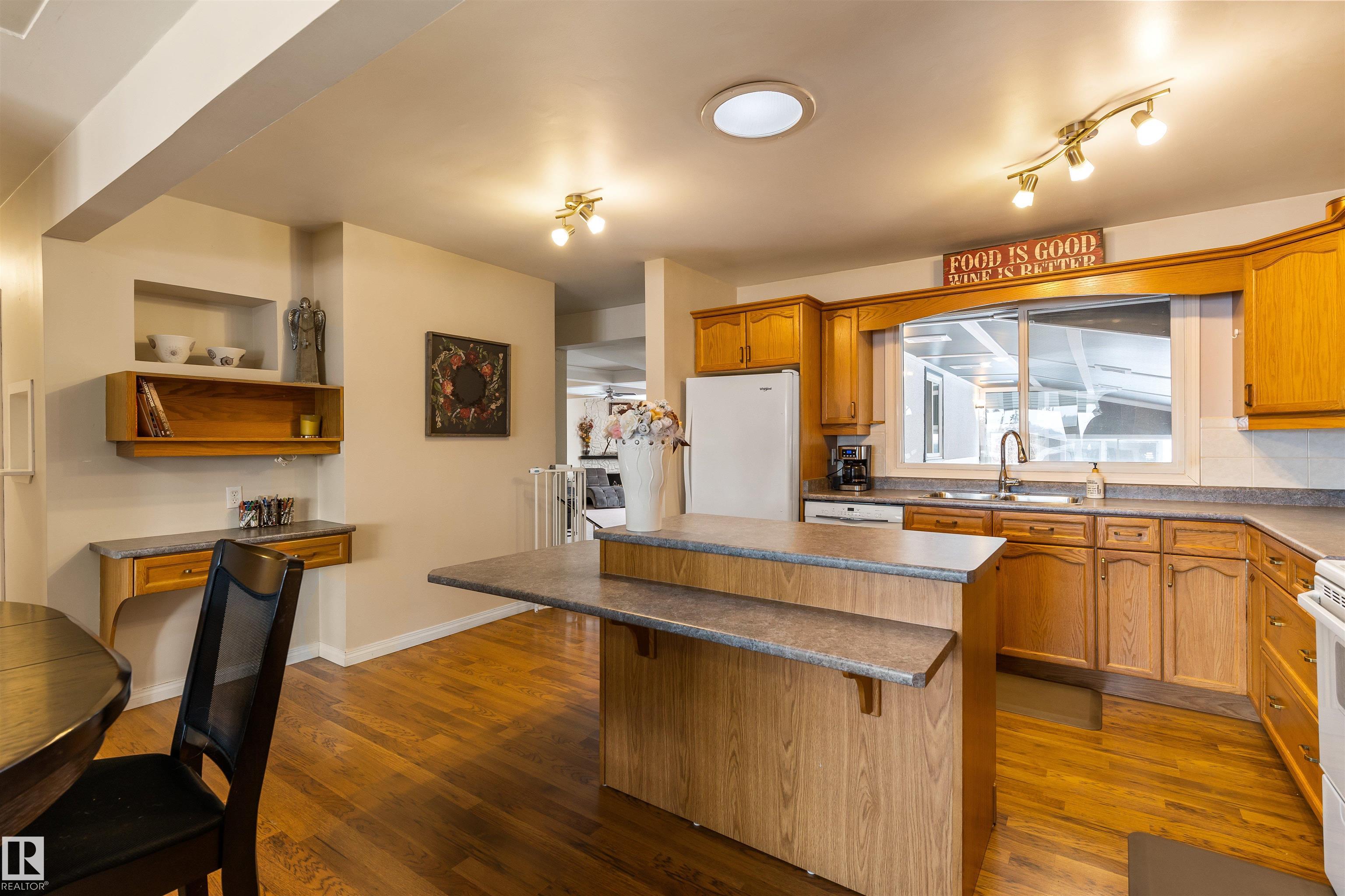 Photo 10 at 65 Mission Avenue, Mission, St. Albert